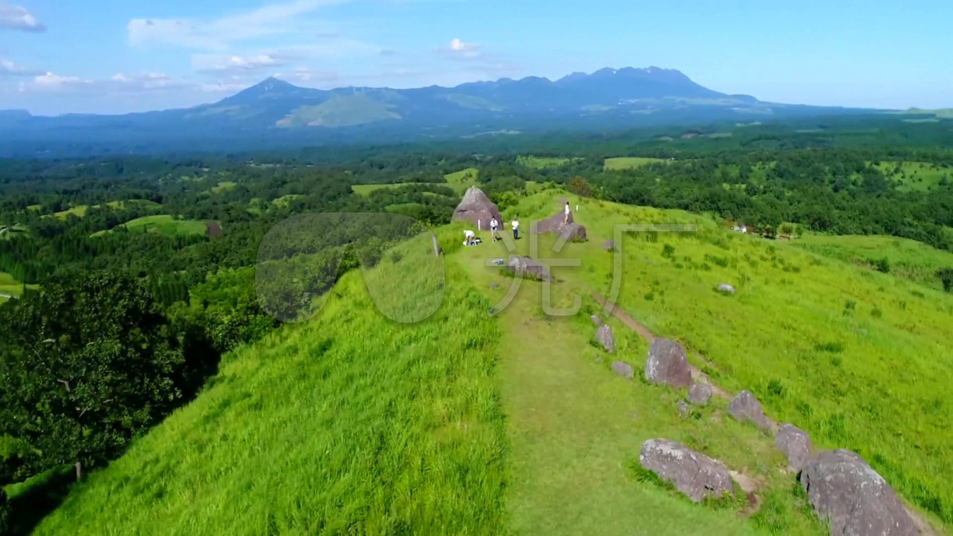 日本 熊本县 绿色 高原 草原 山峰 树林 自然 景色