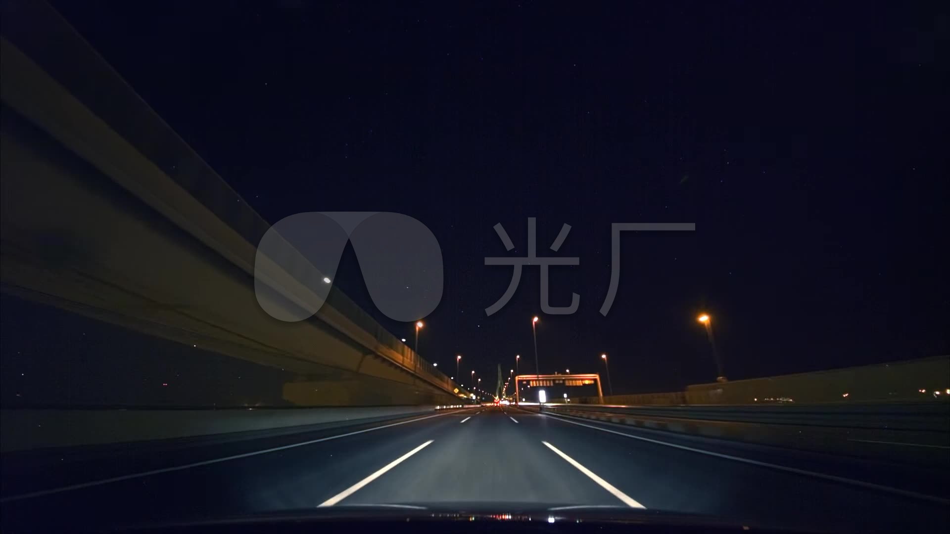 夜晚高速公路一路前行_1920x1080_高清视频素材下载