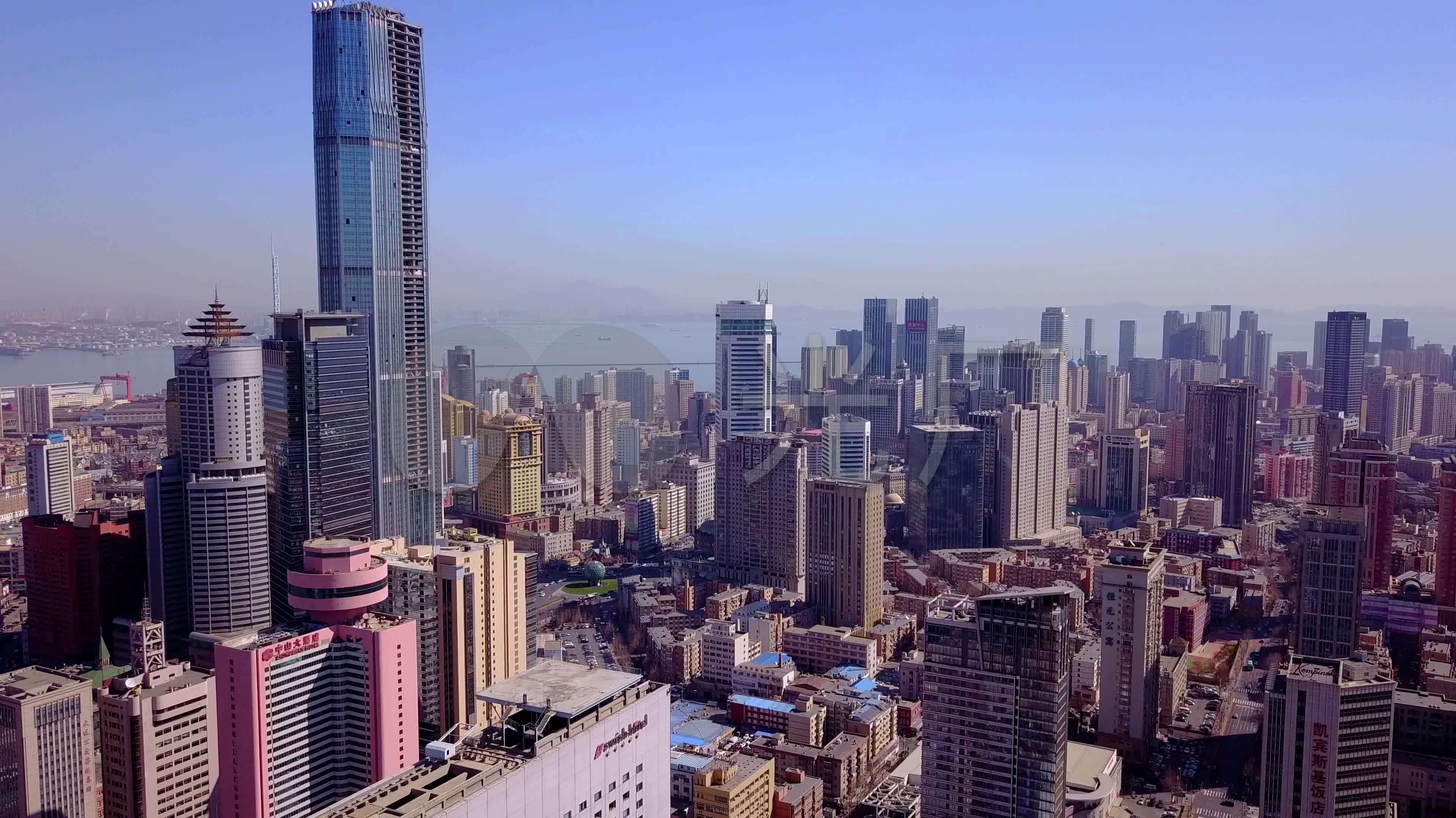 航拍大连城市全景_3840x2160_高清视频素材下载(编号