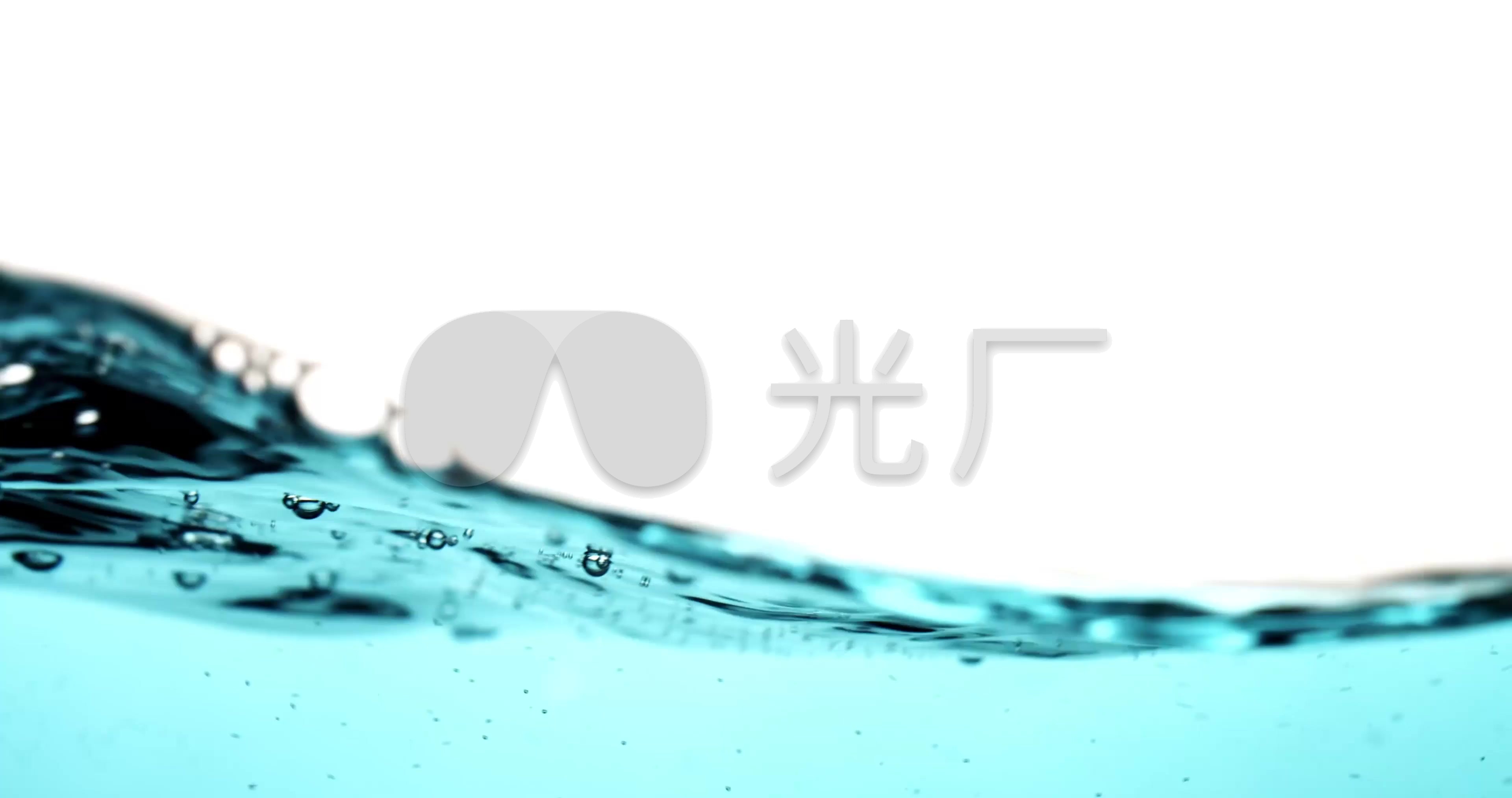 清澈纯净水特写镜头视频素材