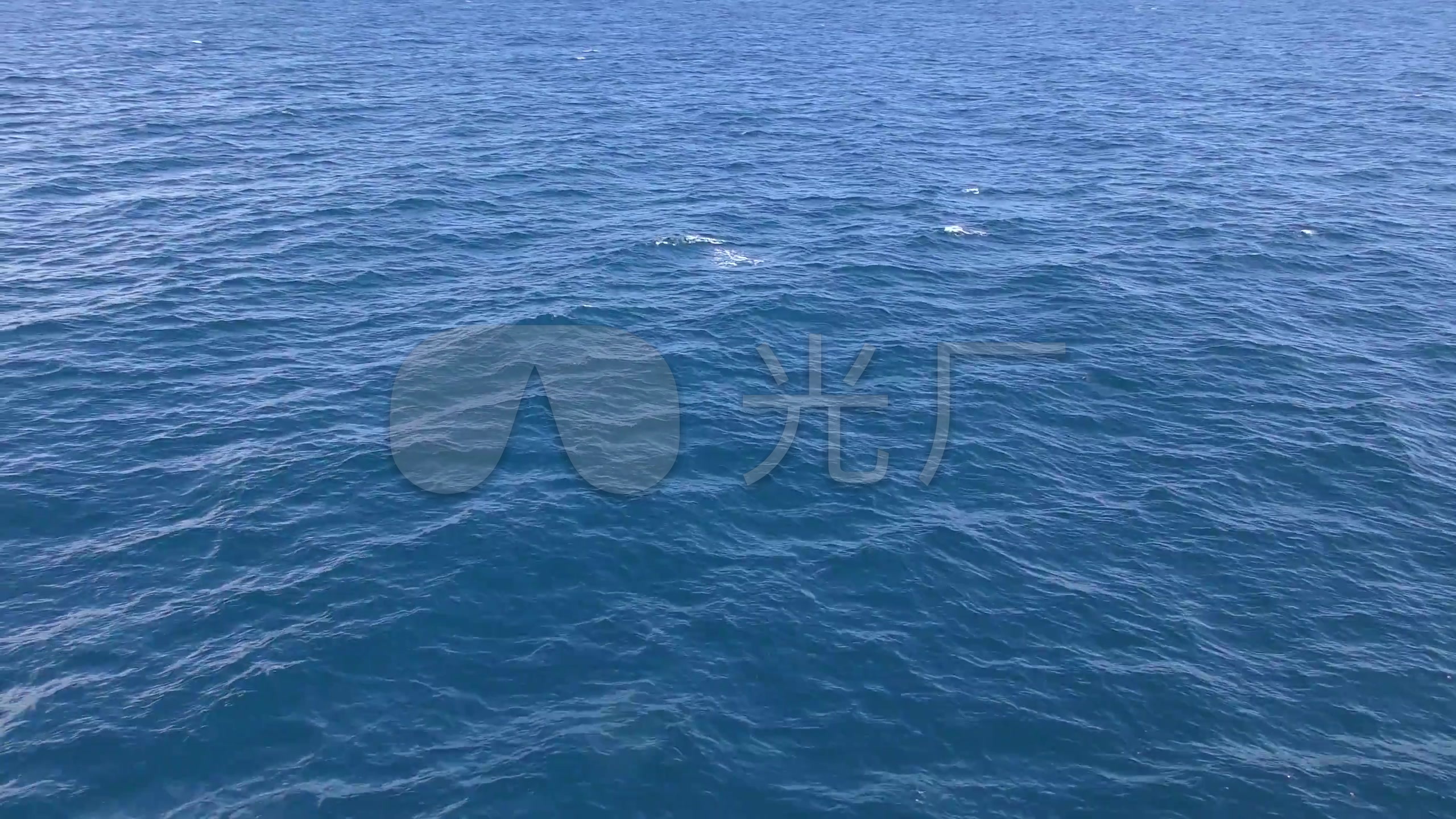 大海 海浪 海平面 碧海蓝天