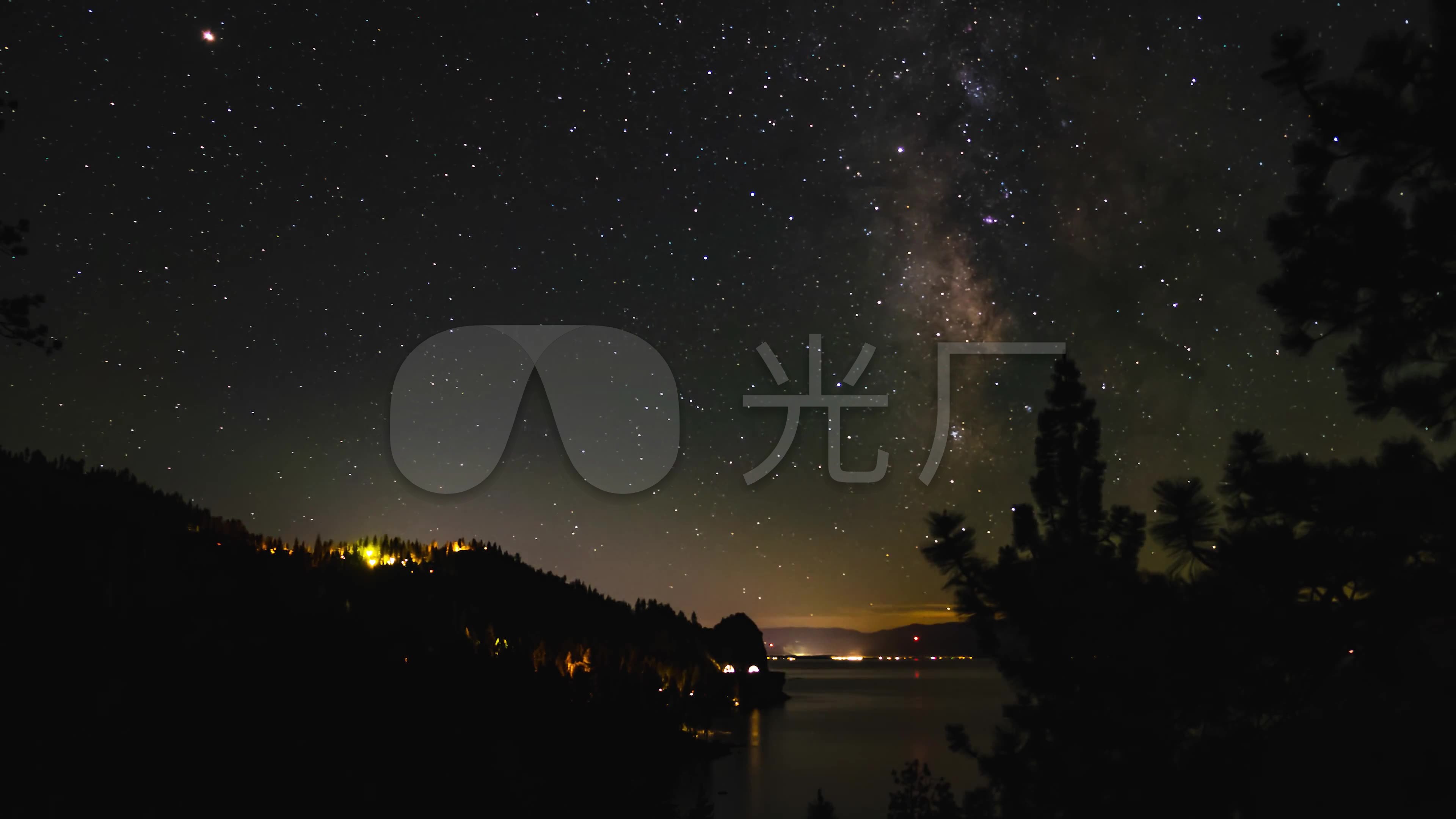 山下小湖夜空星星延时摄影4k高清_3840x2160_高清视频