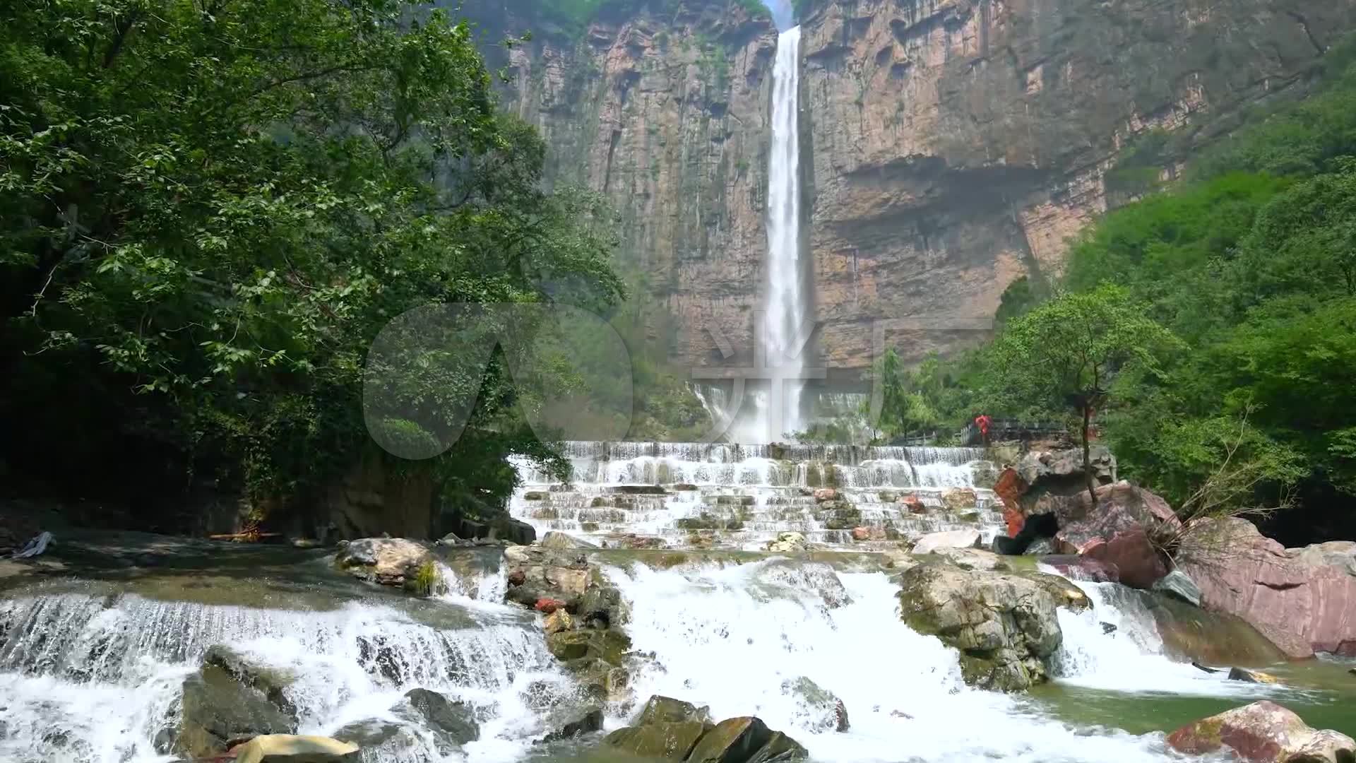 新乡南太行八里沟风景航拍群山瀑布_1920x1080_高清视频素材下载(编号