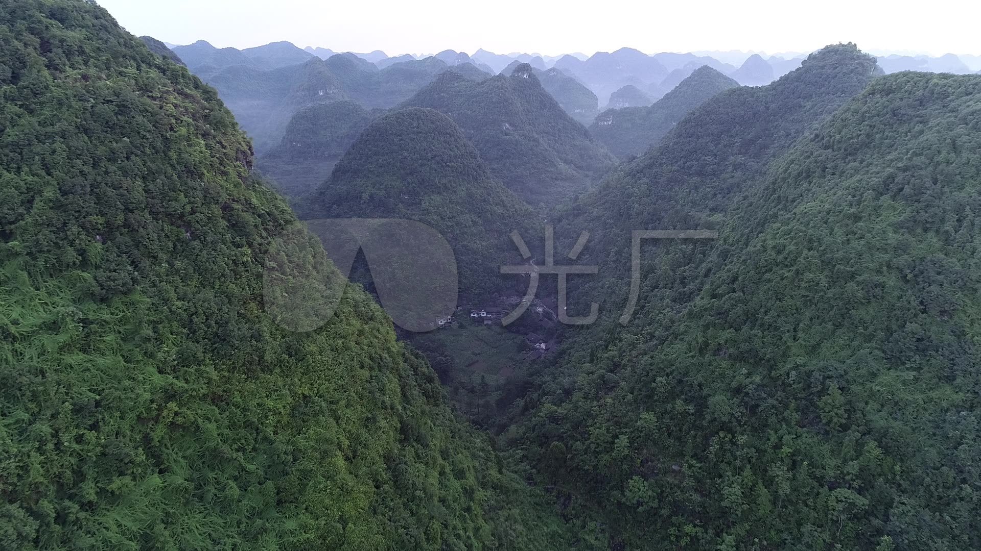 贵州山脉古寨航拍