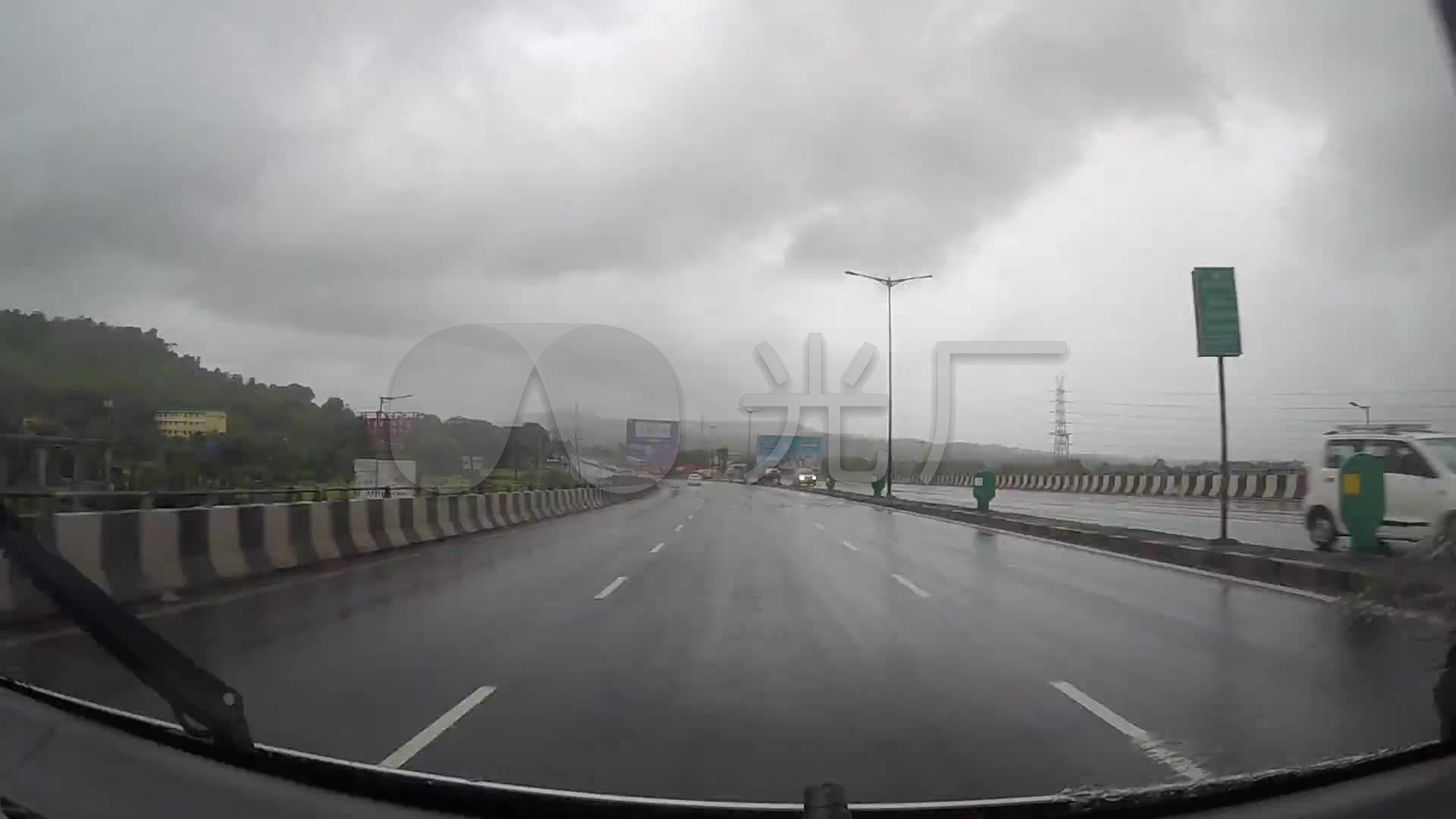 印度雨天驾车第一视角