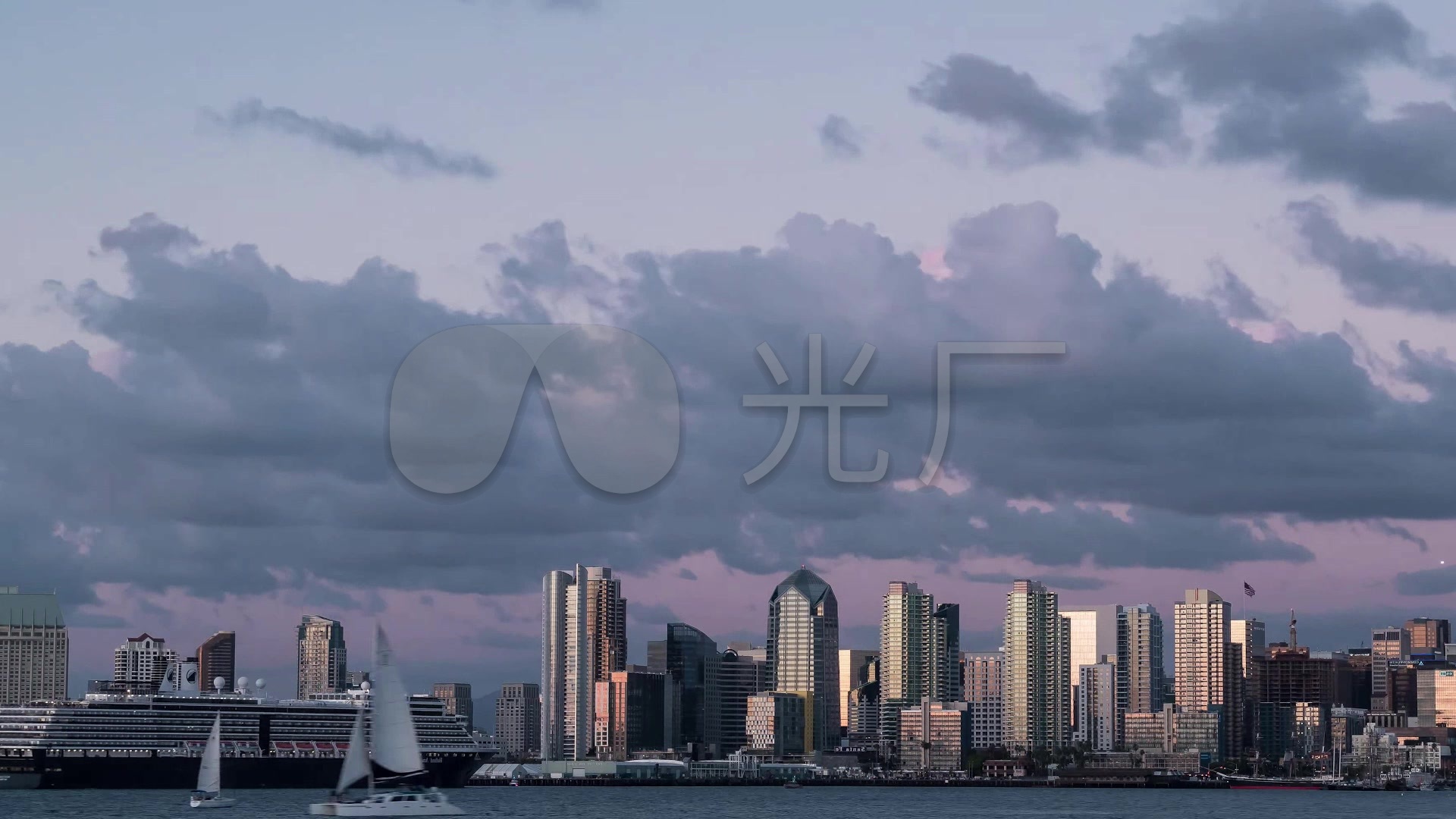 海港城市蓝天,城市天空延时_1920x1080_高清视频素材