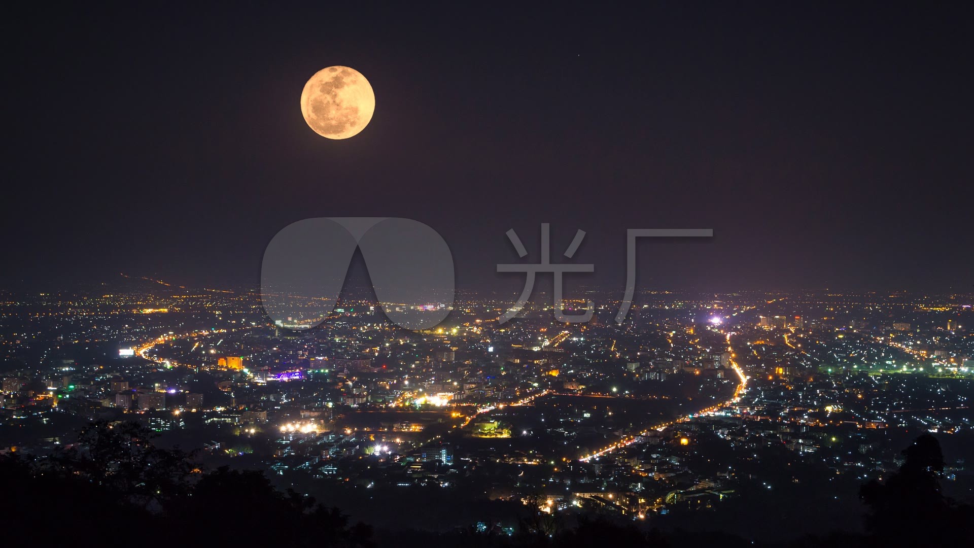 夜晚城市月亮慢慢升起圆月明亮_01080_高清素材(编号:285