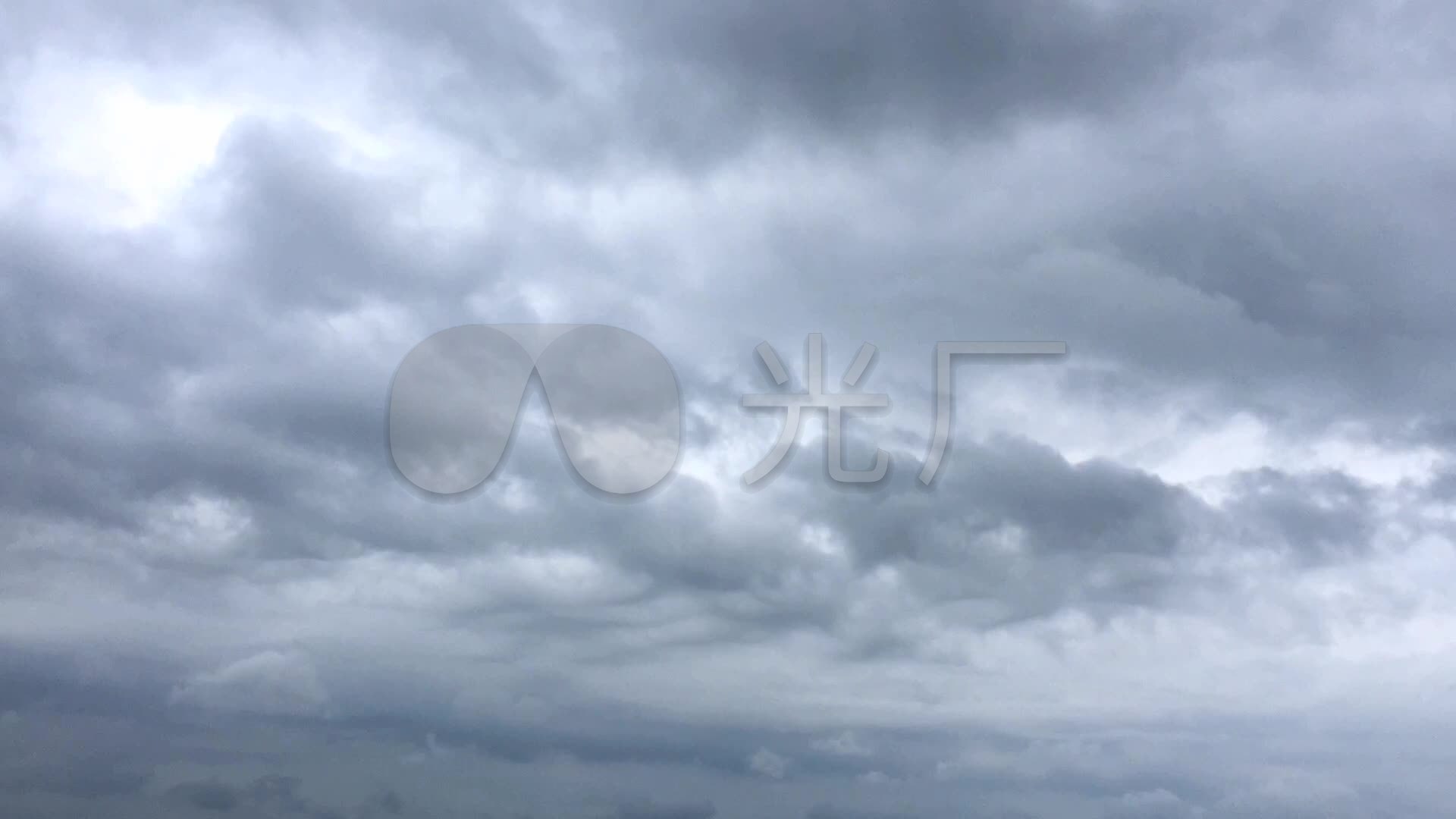 阴云密布雨前乌云