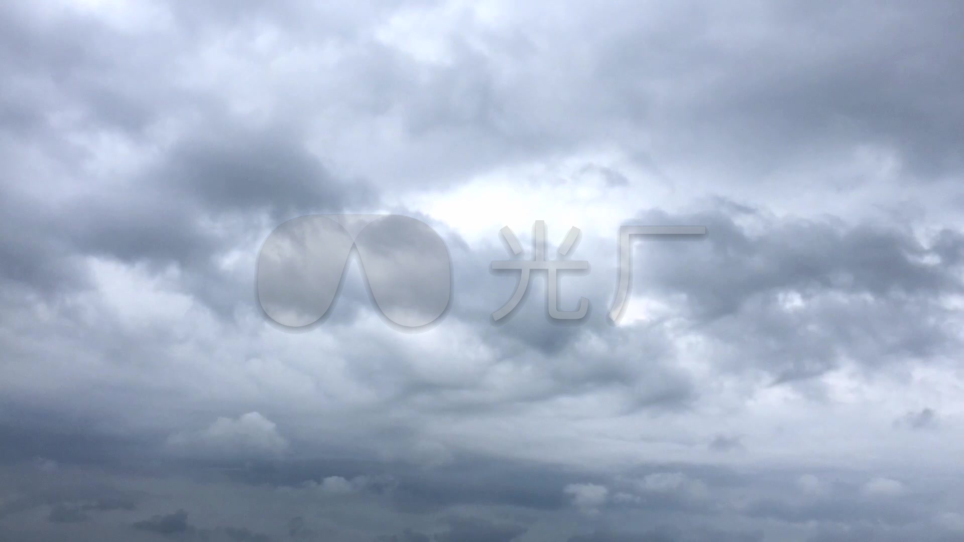 阴云密布雨前乌云