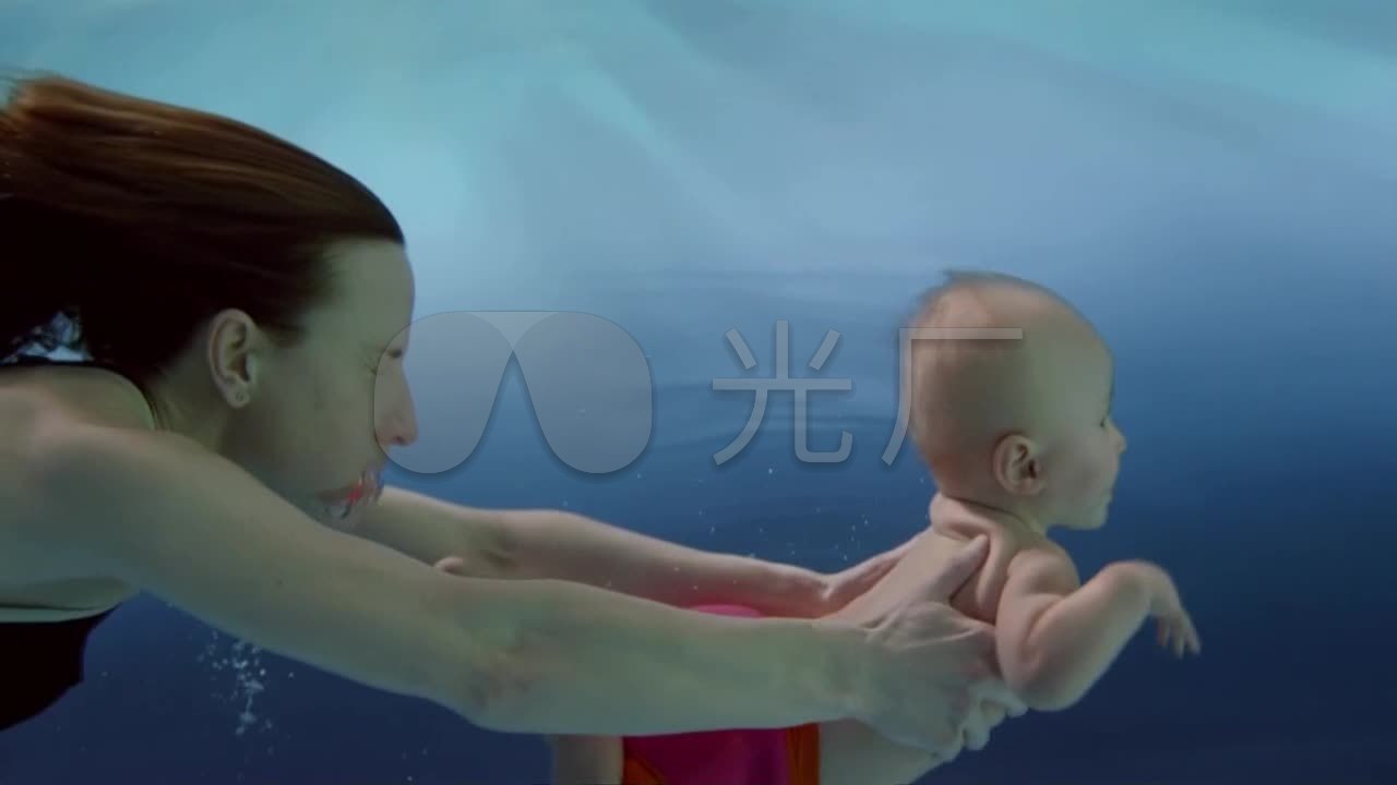 国外婴儿游泳-外国宝宝水下摄影-潜水潜游_12