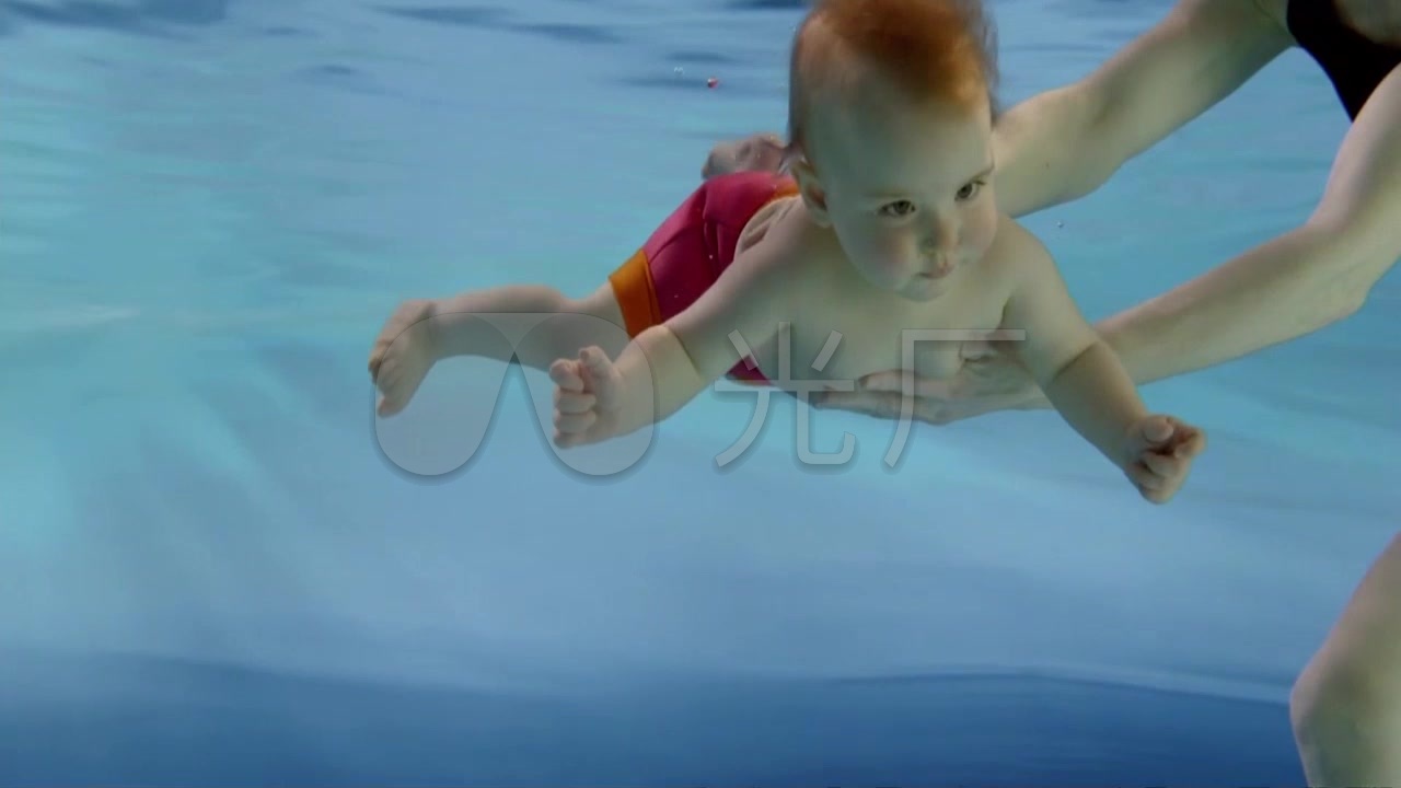 国外婴儿游泳-外国宝宝水下摄影-潜水潜游_12