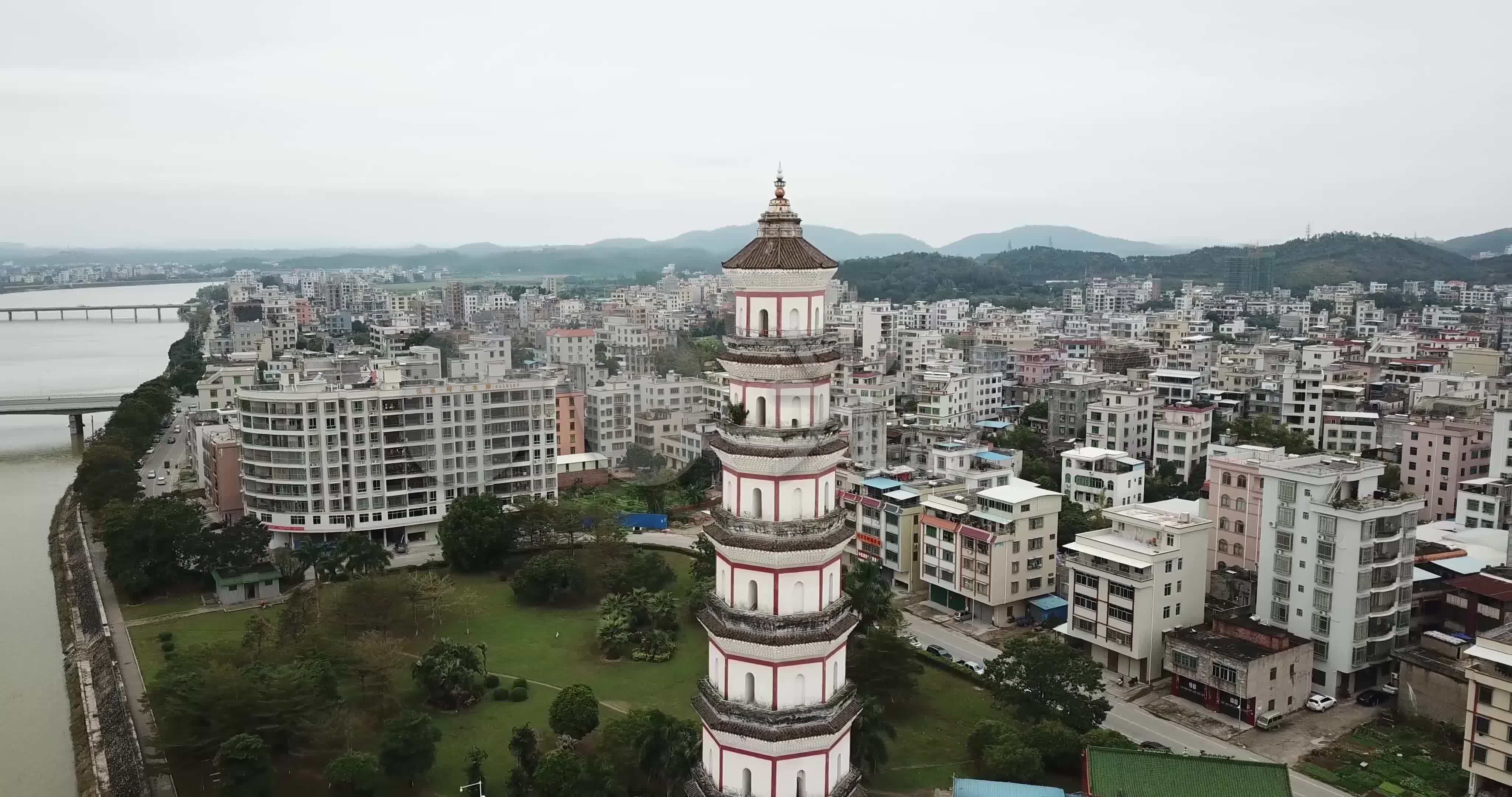 航拍广东省茂名市高州市_4096x2160_高清视频素材下载(编号:2878356)