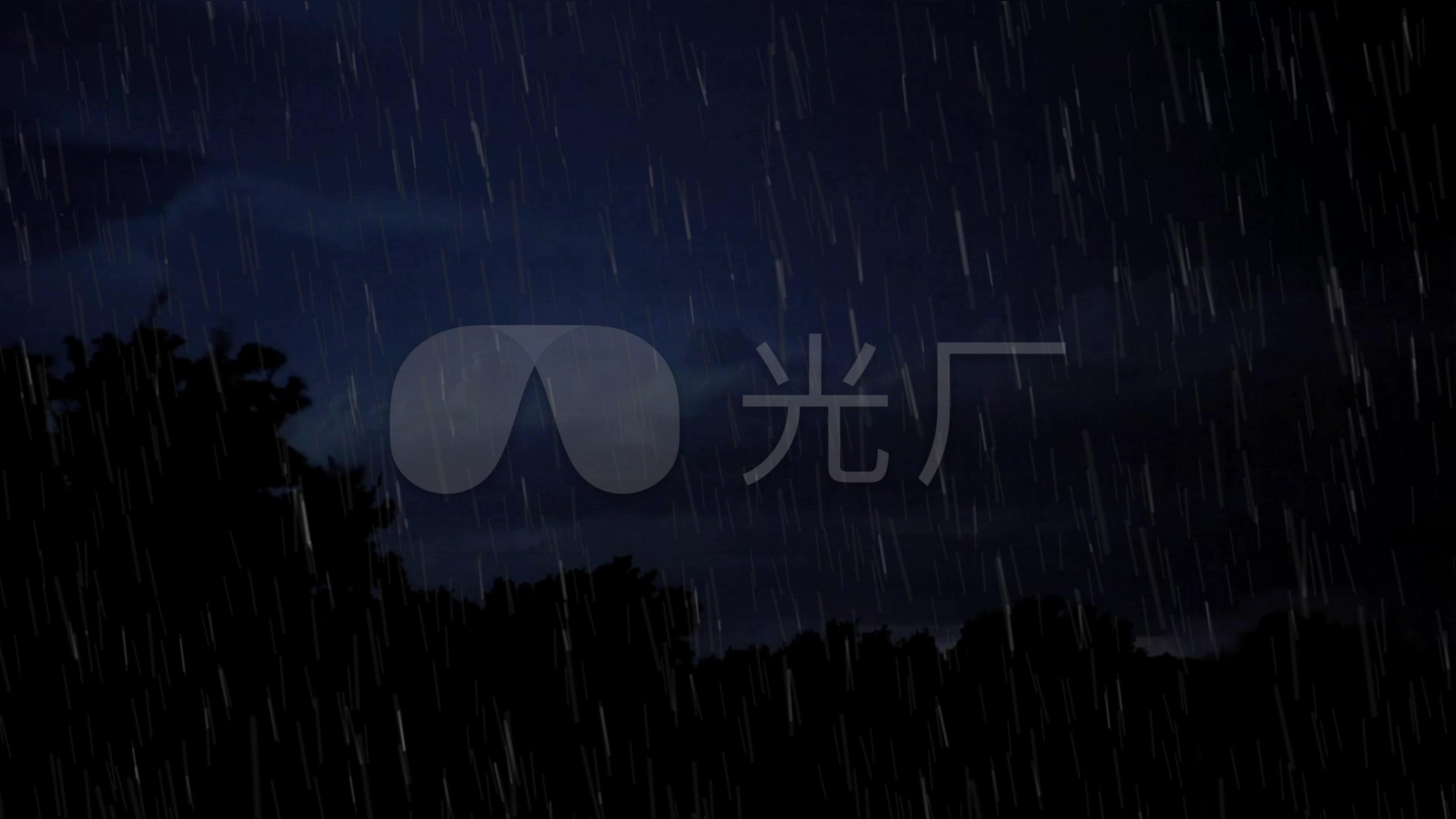 黑夜荒郊狂风暴雨背景