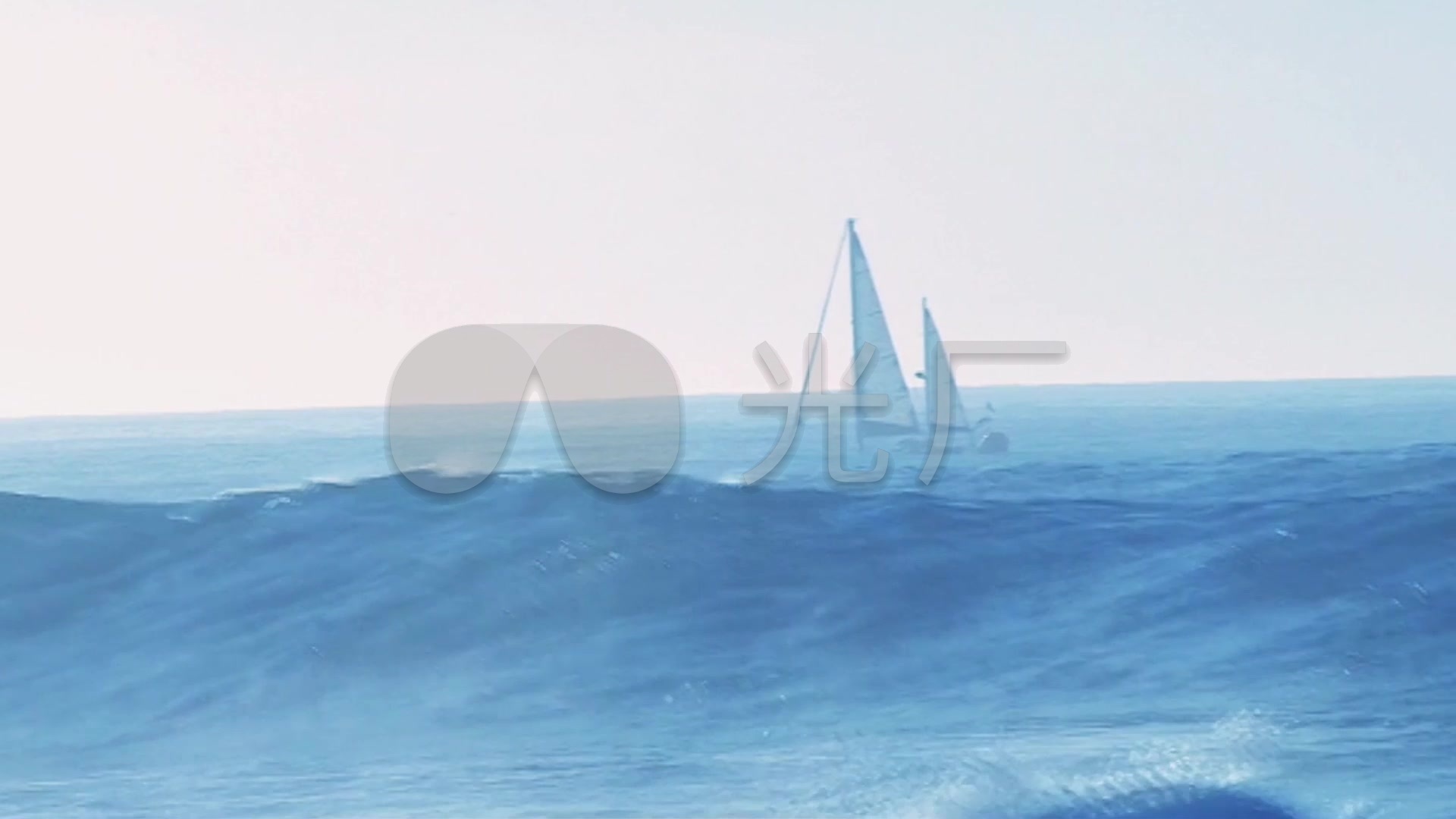 大海风浪中的小船