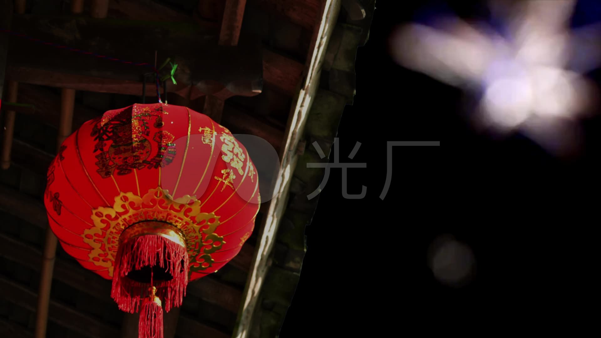 红灯笼与烟花