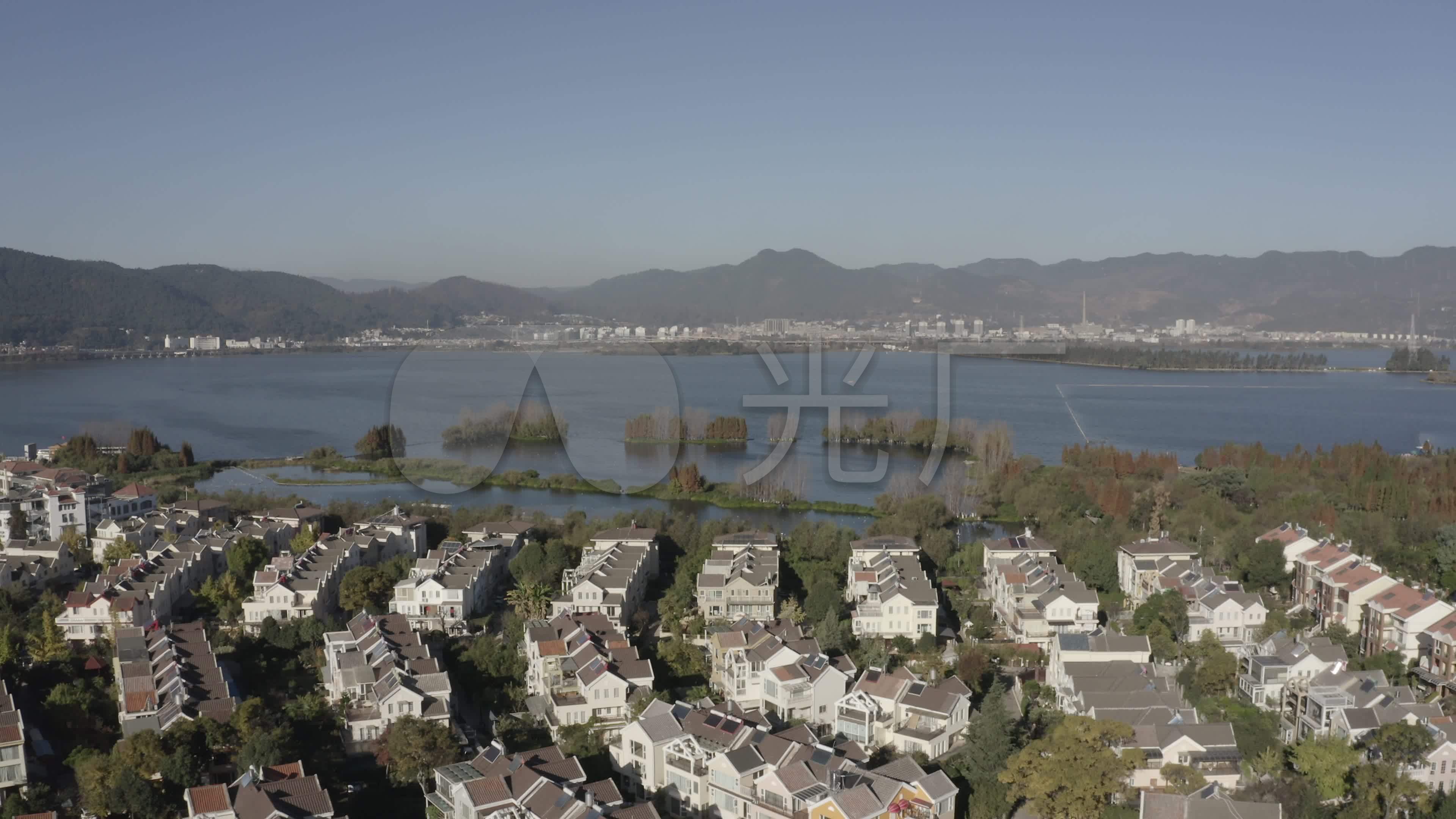 4k-log昆明滇池阳光海岸别墅区航拍