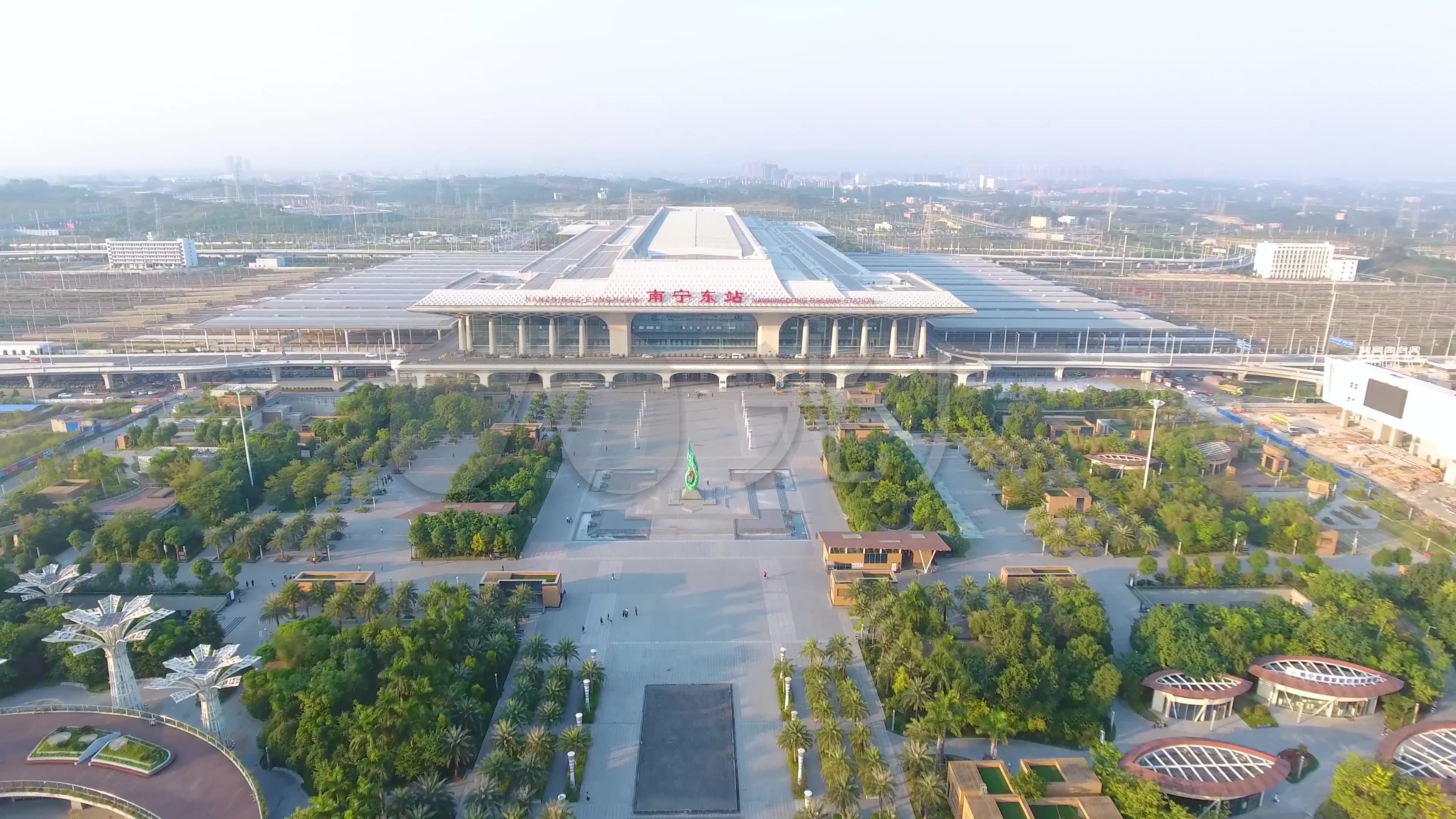 南宁东站移动延时 航拍_3840x2160_高清视频素材下载