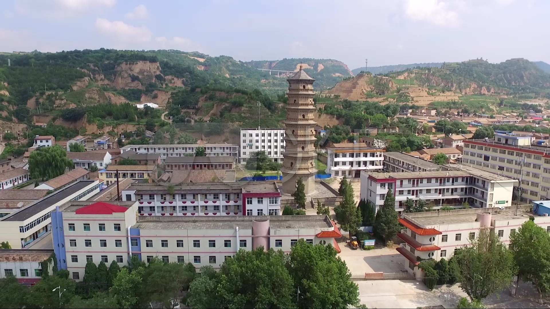 旬邑中学旬邑泰塔体育场旬邑县城风景航拍
