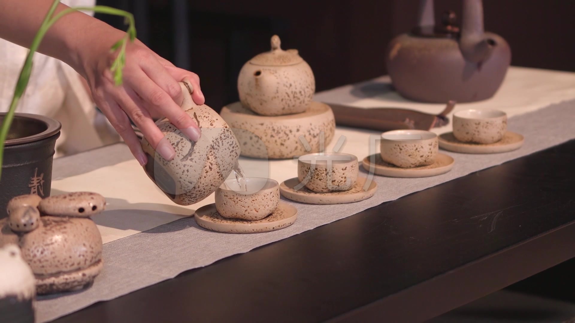 茶艺茶道美女泡茶_6下载(编号:3175857)_实拍视频_vj师网 www.vjshi.