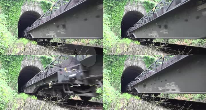 火车出隧道