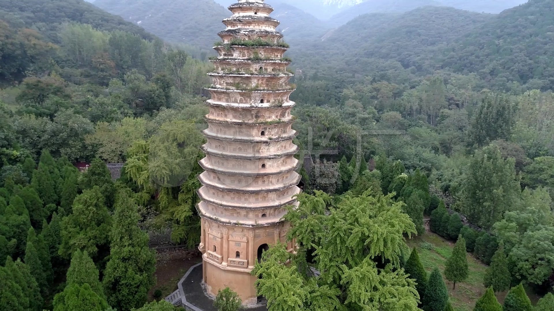 航拍 河南 登封市风景 大气嵩岳寺 塔