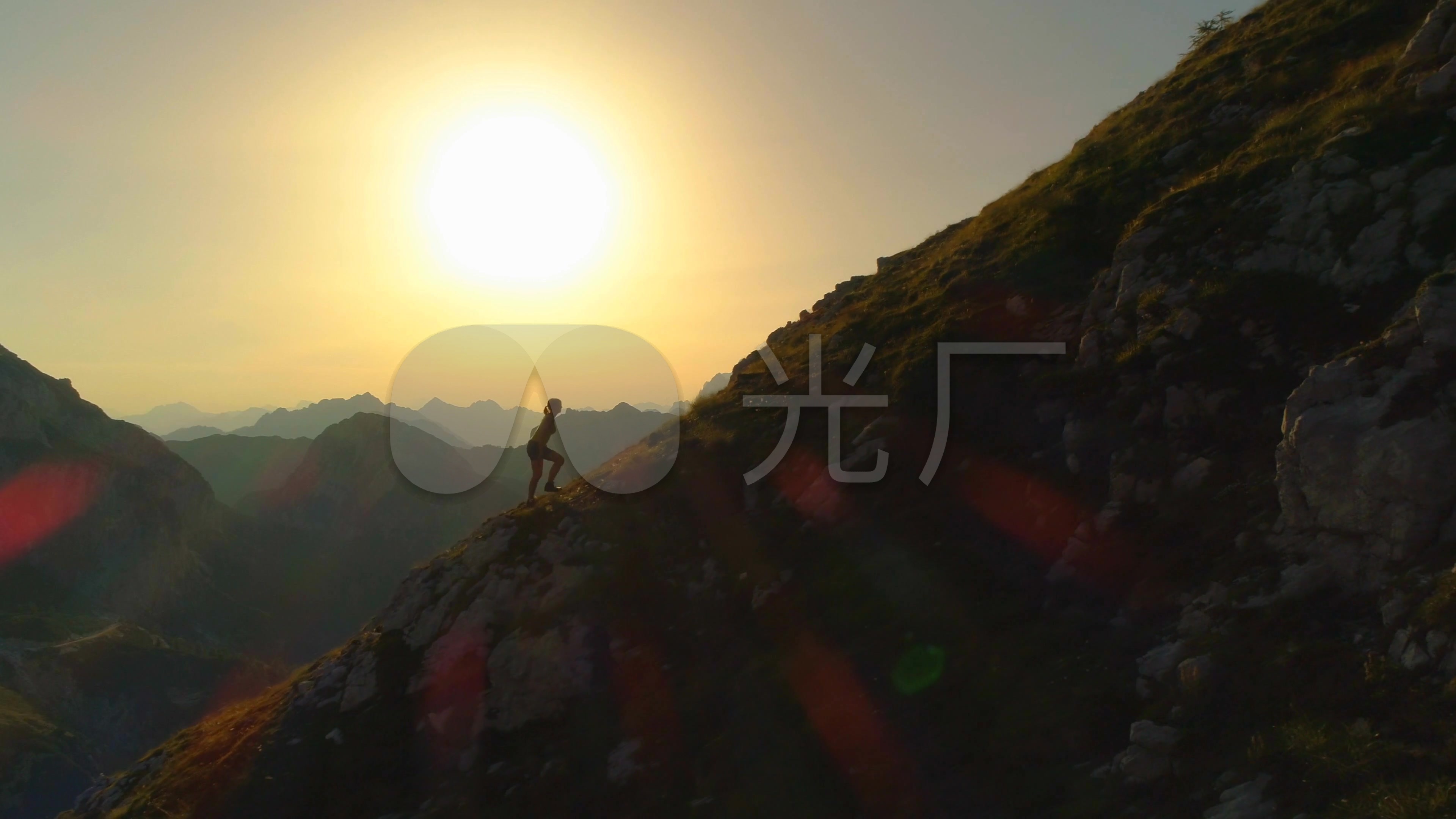 巅峰攀登成功励志登顶_3840x2160_高清视频素材下载