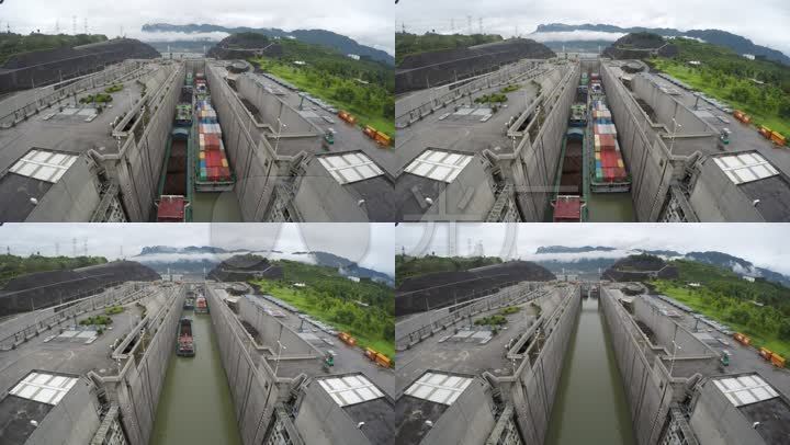 长江三峡大坝开闸走船航道02