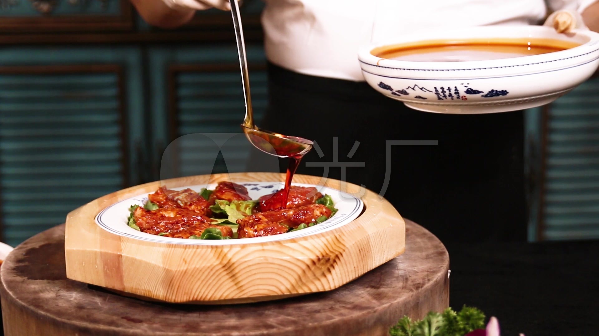 火锅麻辣辣椒菜品排骨排骨做法_1920X1080_新鲜小黄鱼火锅图片