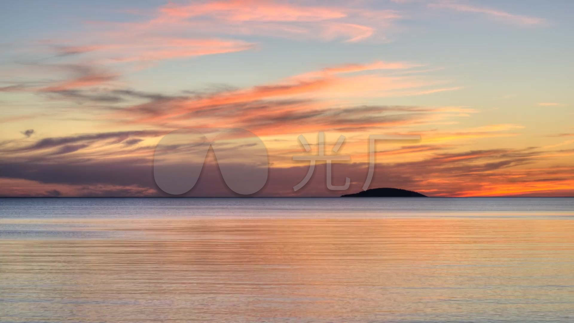 日出海面晚霞夕阳白云飘飘_1920x1080_高清视频素材
