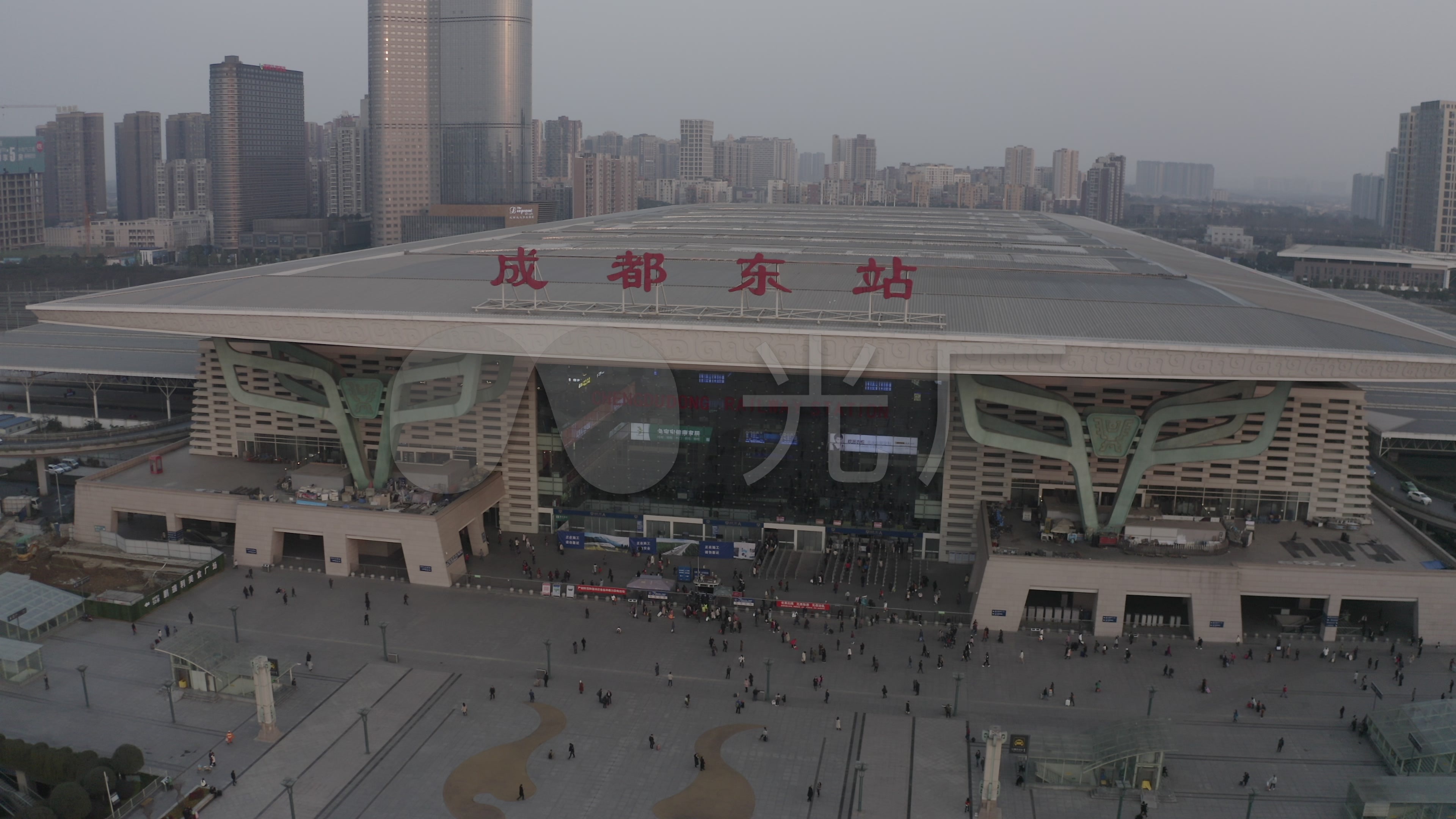 4k-log成都东站高铁站航拍_3840x2160_高清视频素材