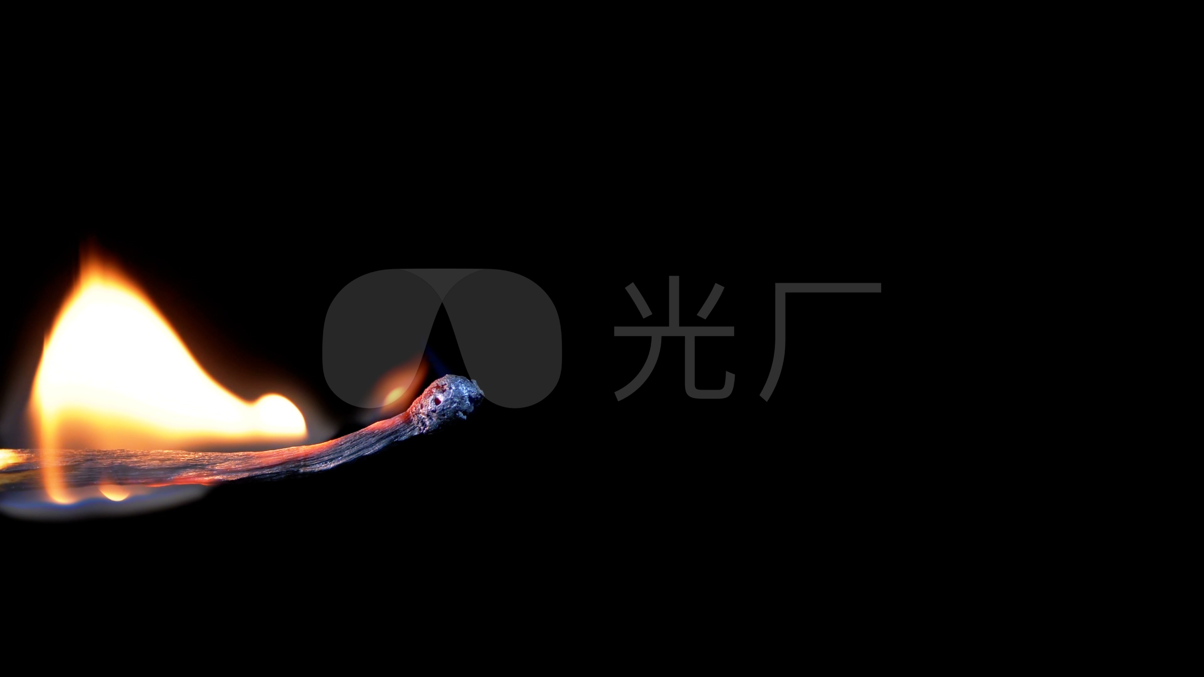 点亮光明点燃火柴_3840x2160_高清视频素材下载(编号