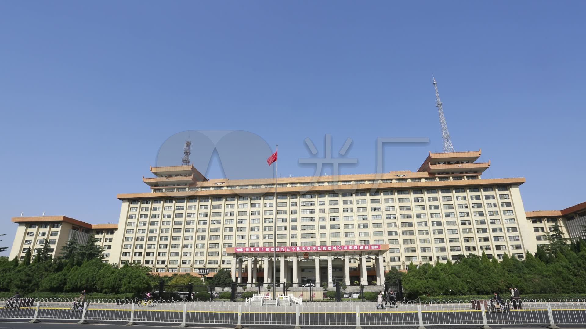 陕西西安市陕西省政府大楼移动延时拍摄视频_1920x