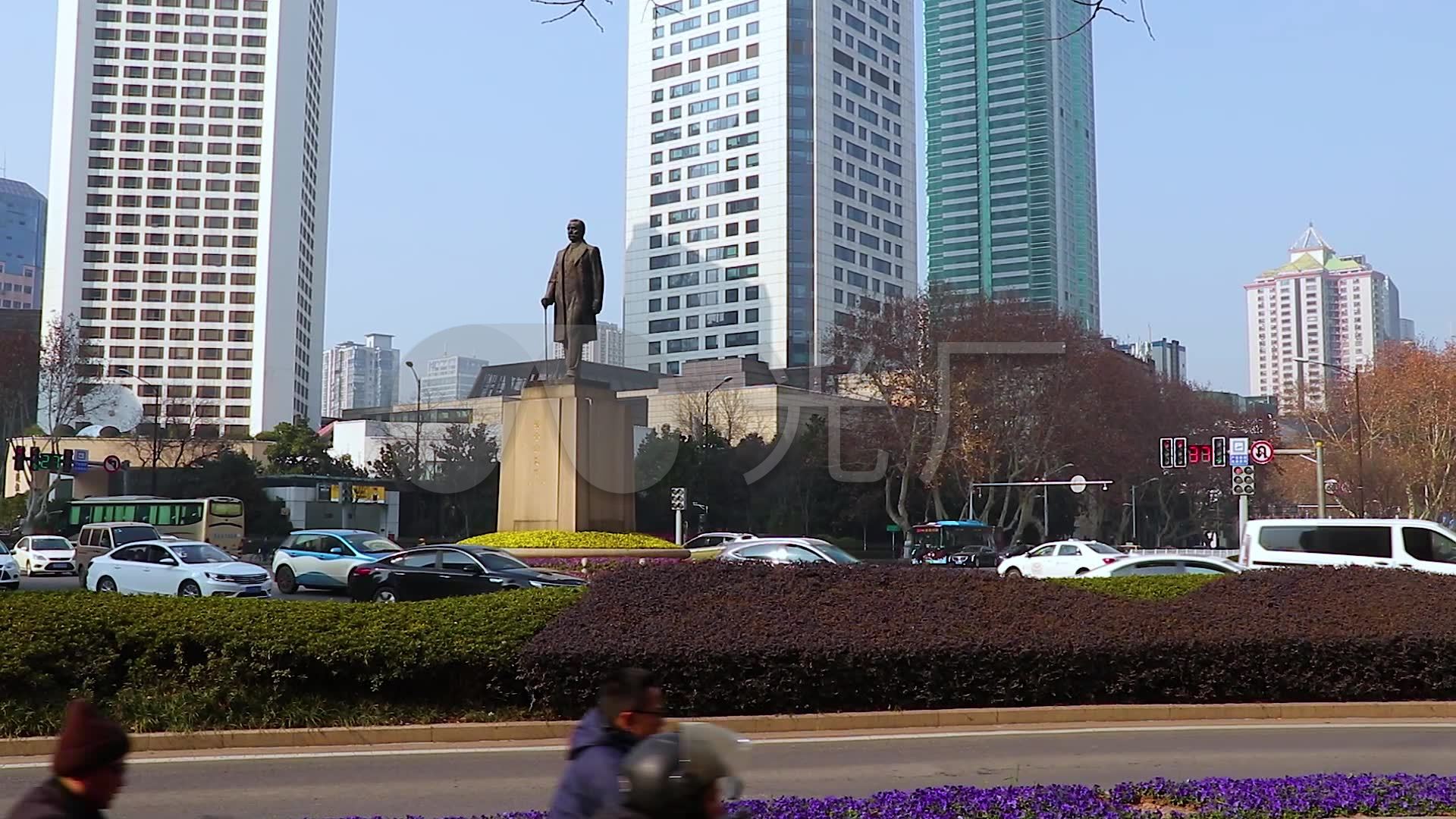 南京中心新街口孙中山像