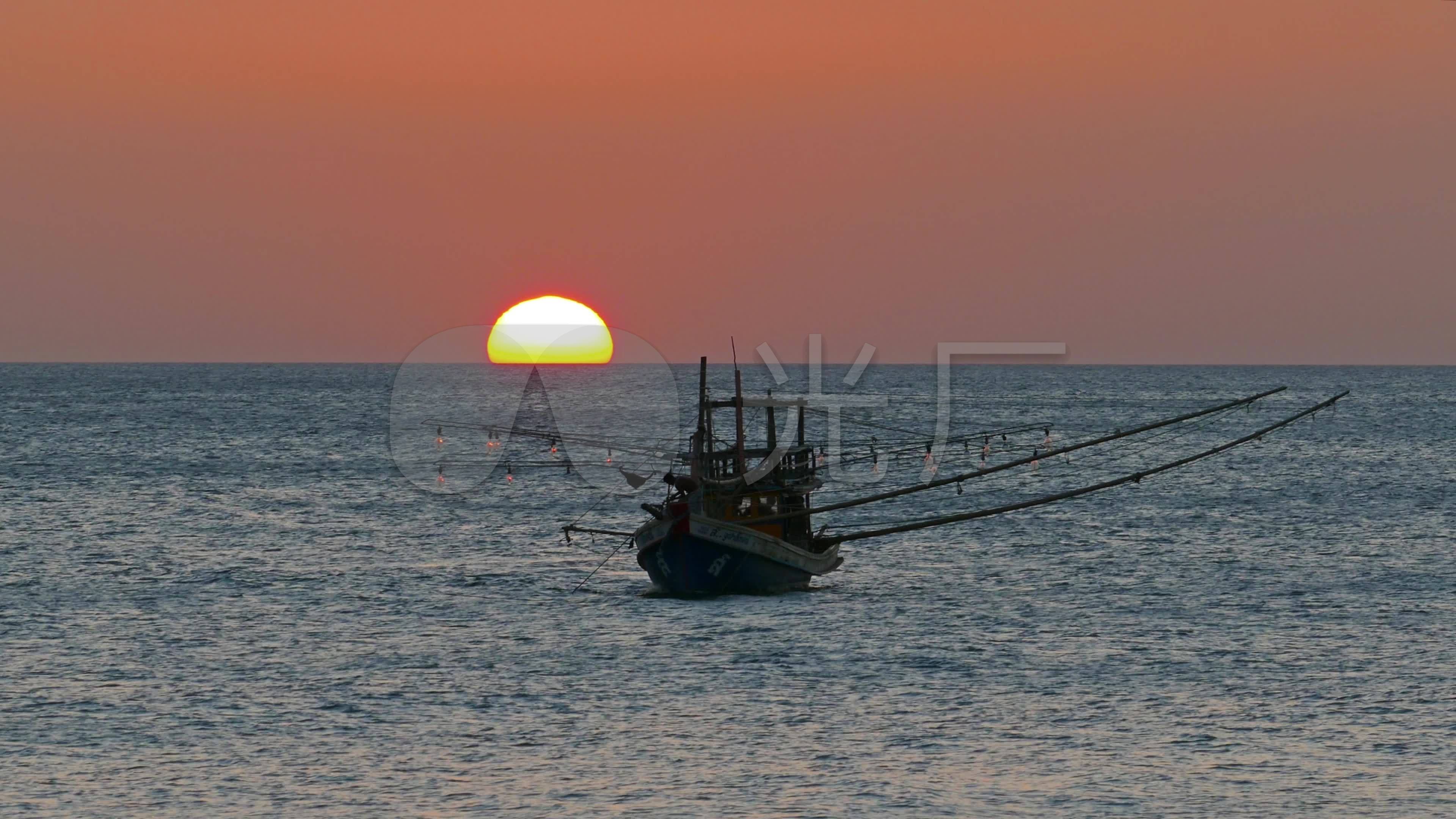 船舶大海航行渔船捕鱼_3840x2160_高清视频素材下载