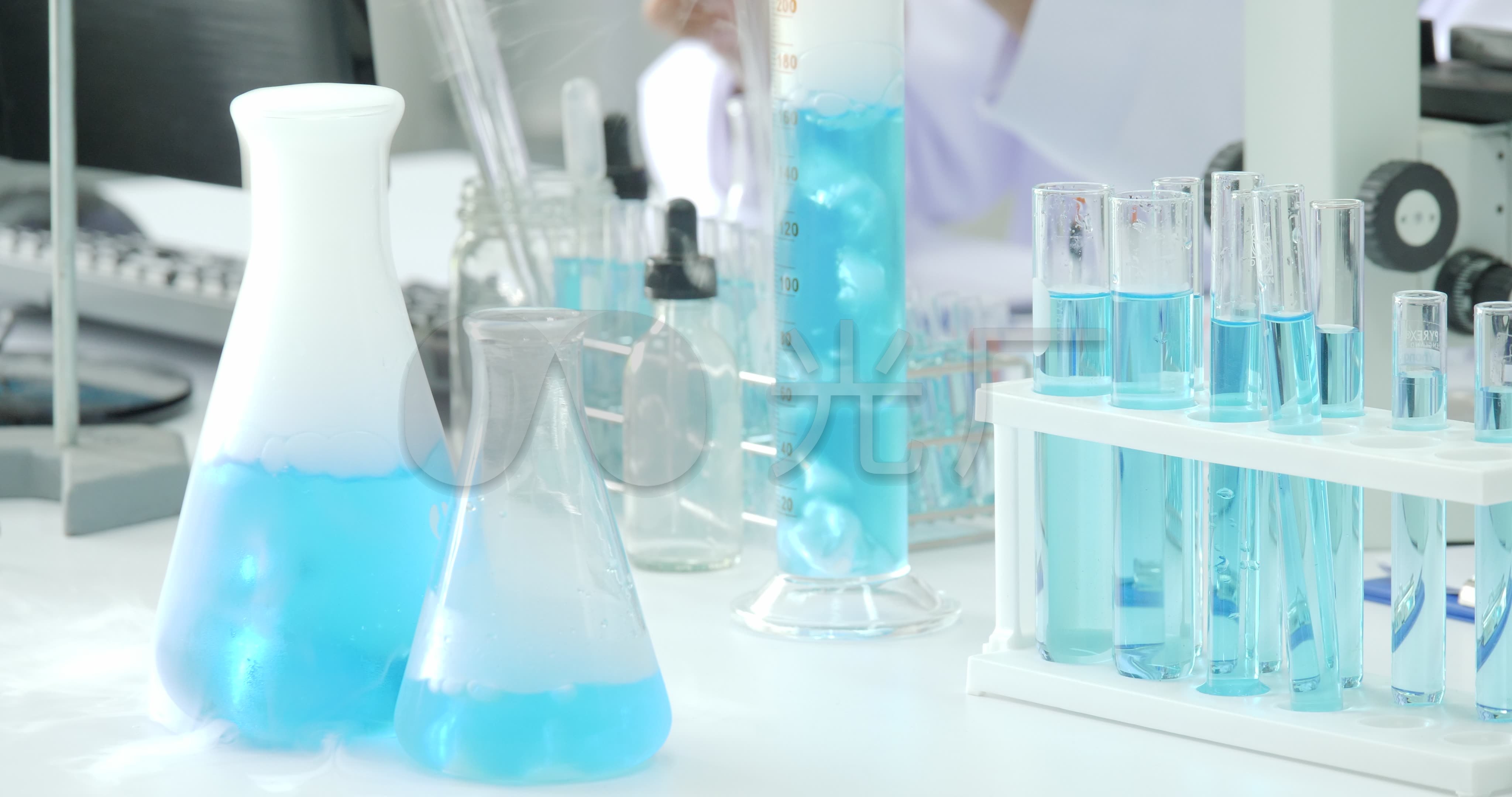 【4k】化学生物实验室试管溶液试验_4096x2160_高清视频素材下载(编号