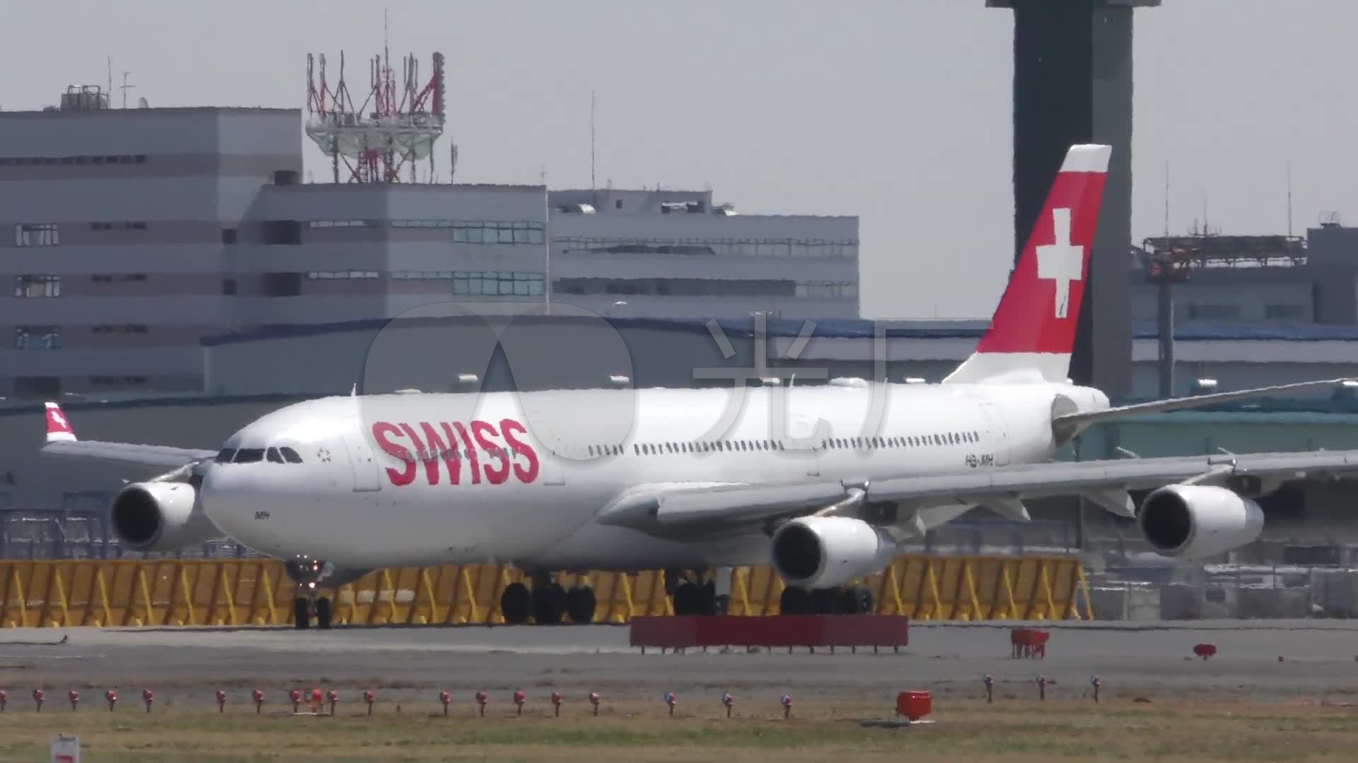 瑞士国际航空公司a340机场跑道起飞