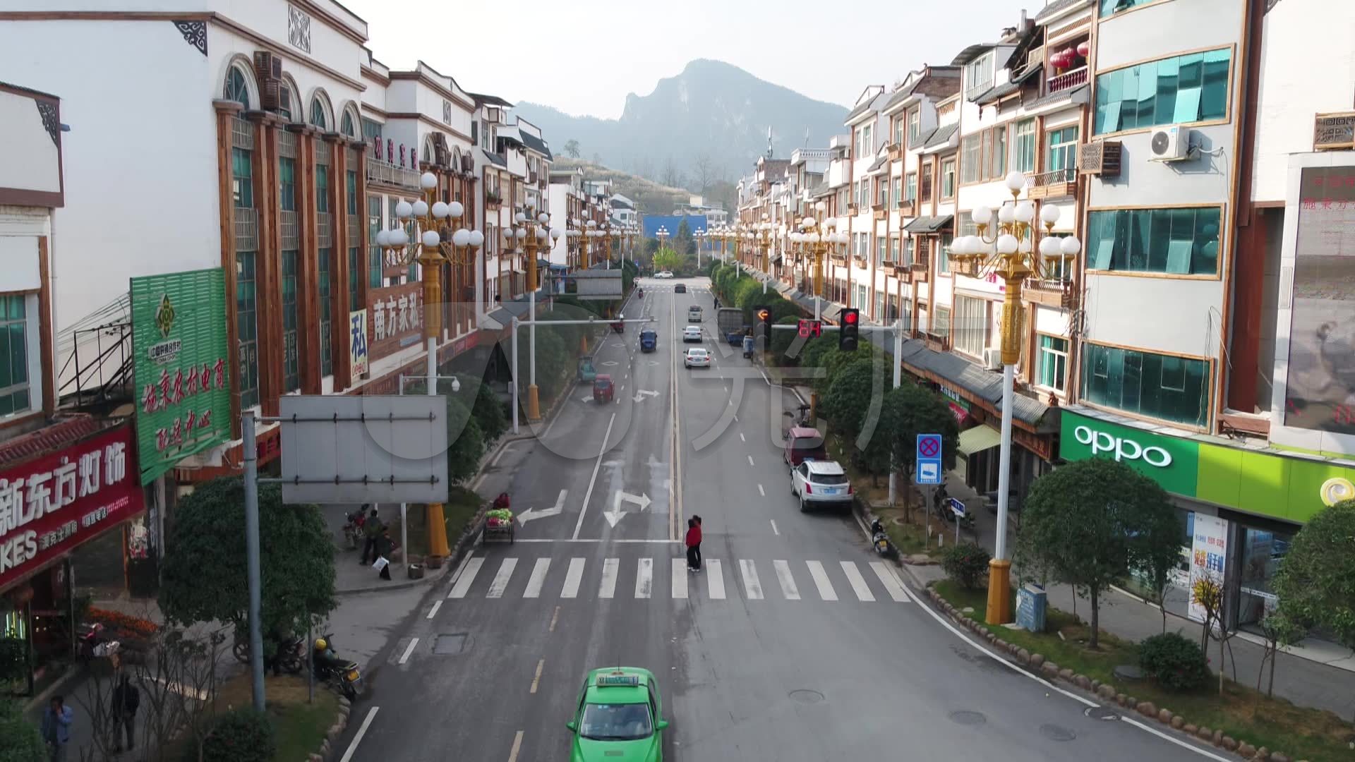 航拍贵州黔东南施秉县城街道