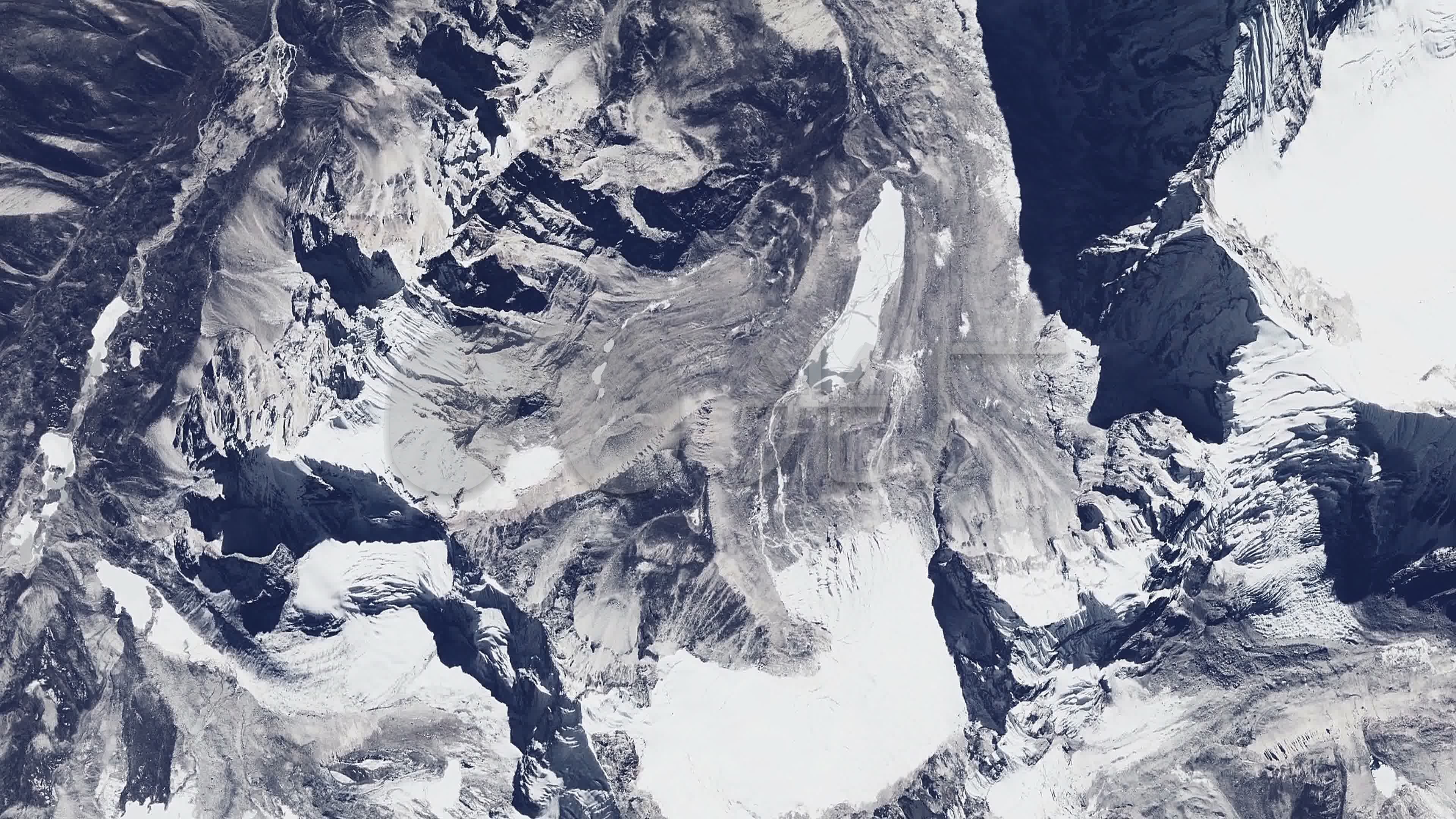 喜马拉雅雪山鸟瞰图