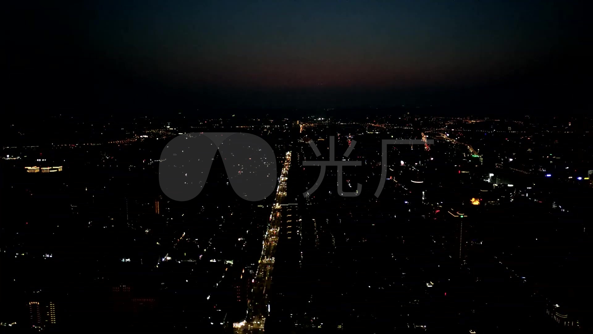 城市日落密集楼房黄昏到黑夜延时摄影
