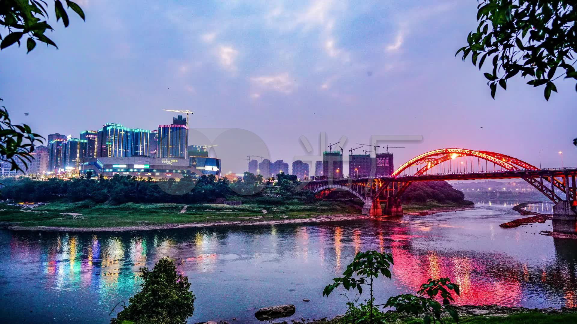 泸州市江阳区沱江三桥日转夜延时1080p_1920x1080_高清视频素材下载