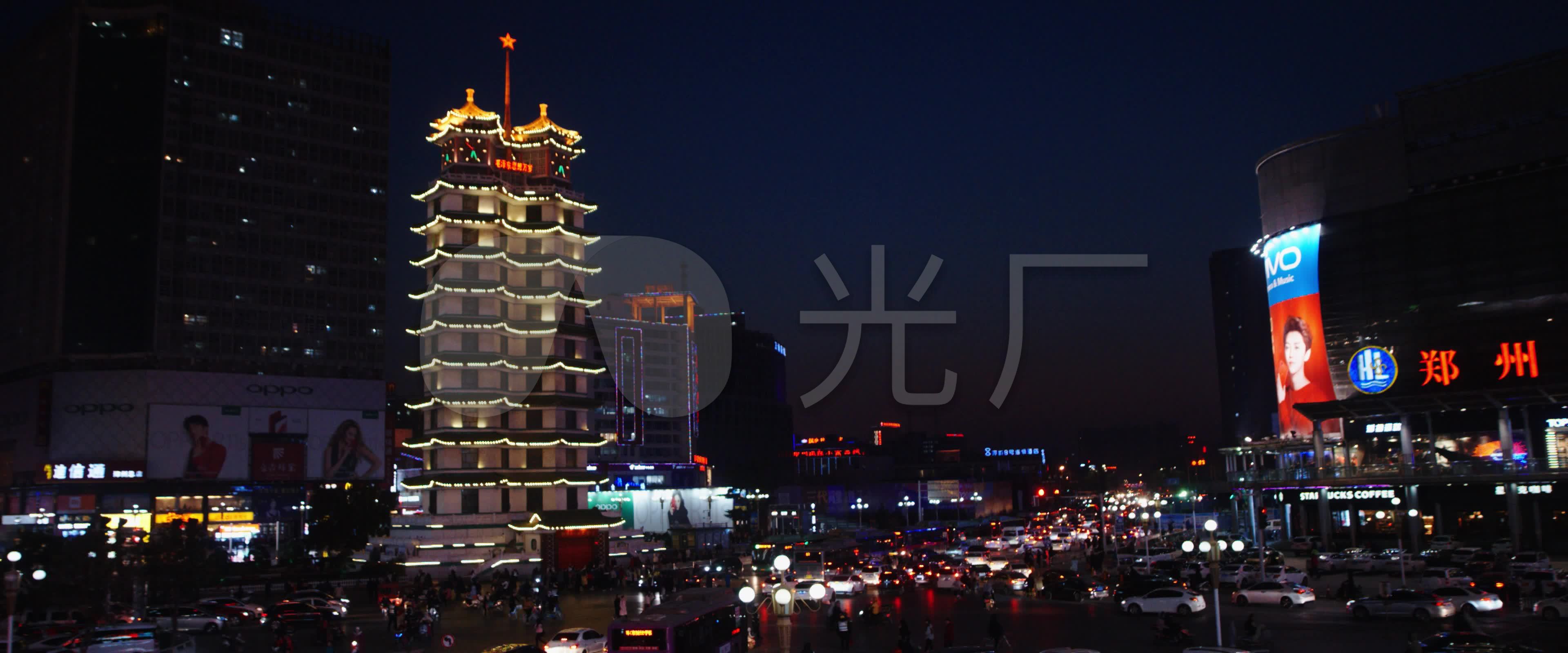 郑州二七广场二七塔车流人流延时降格夜宽_3840x1600