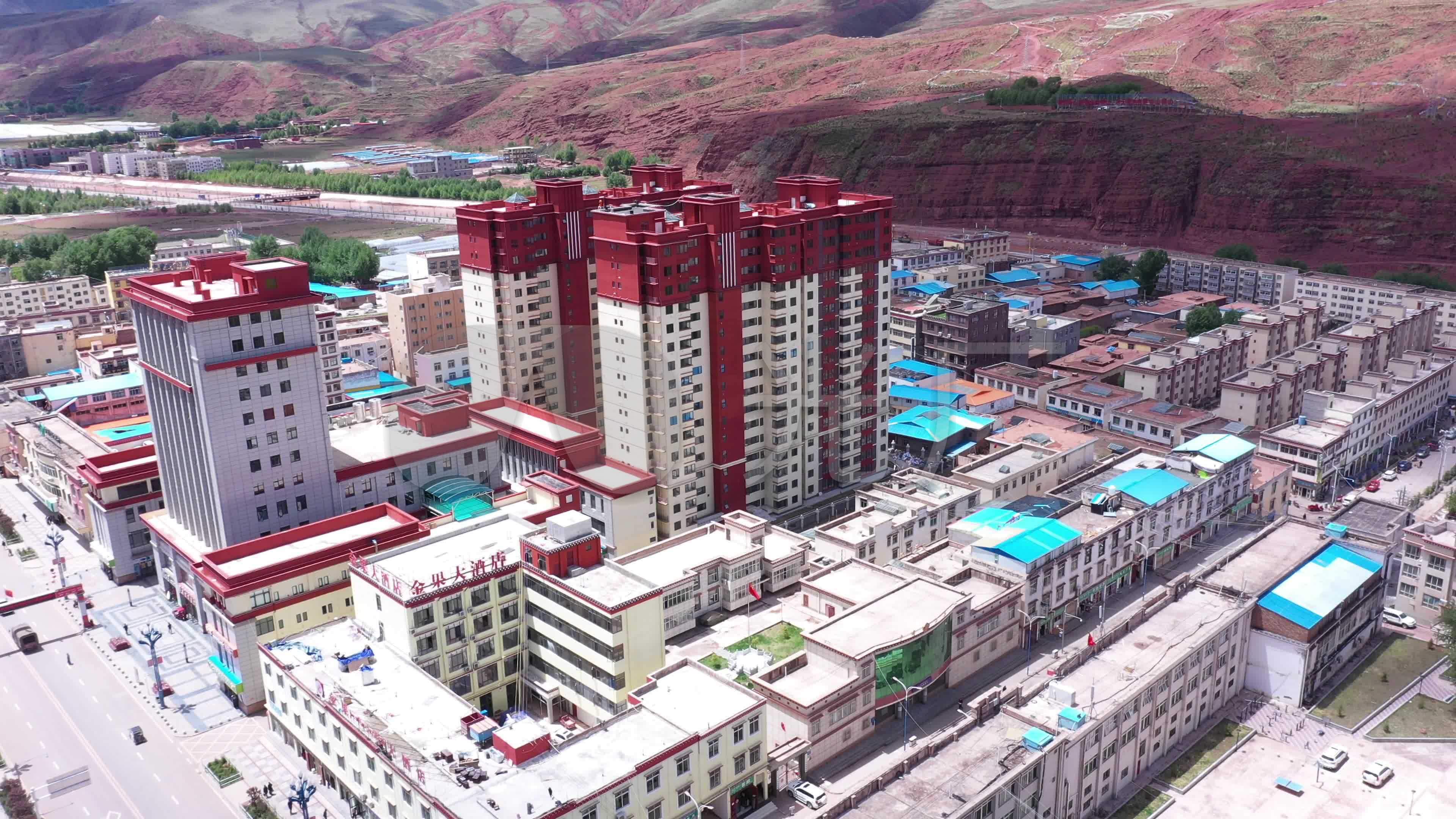 西藏昌都市贡觉县城市航拍高原_3840x2160_高清视频