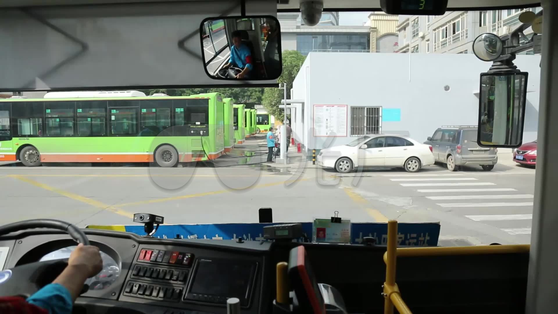 南宁市公交车出车第一视角_视频素材包下载(编号:3979920)_实拍视频