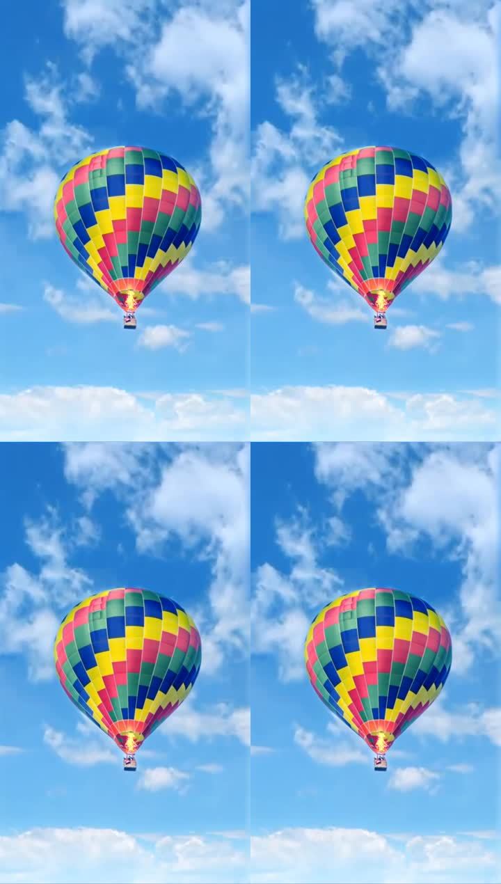 【竖视频】唯美蓝天热气球