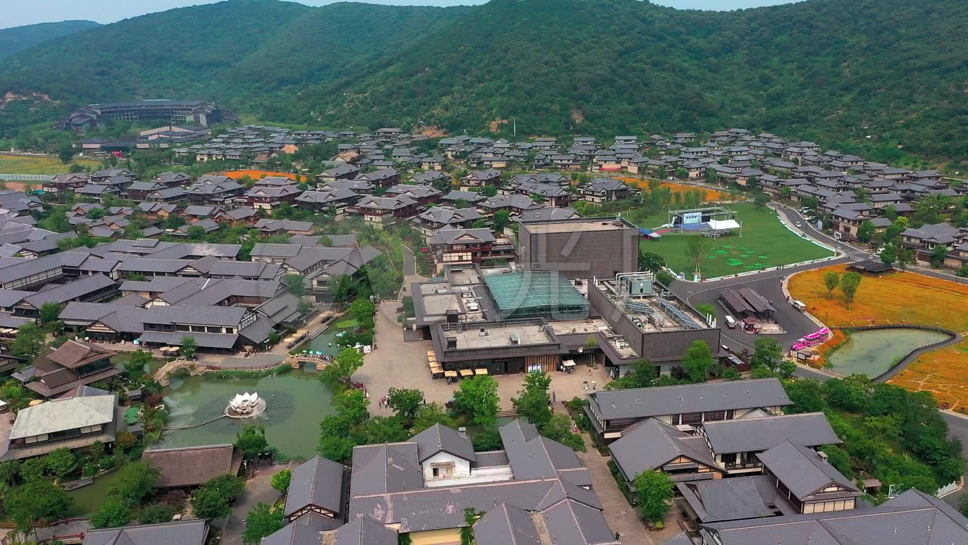 航拍无锡太湖风光拈花湾小镇休闲场所