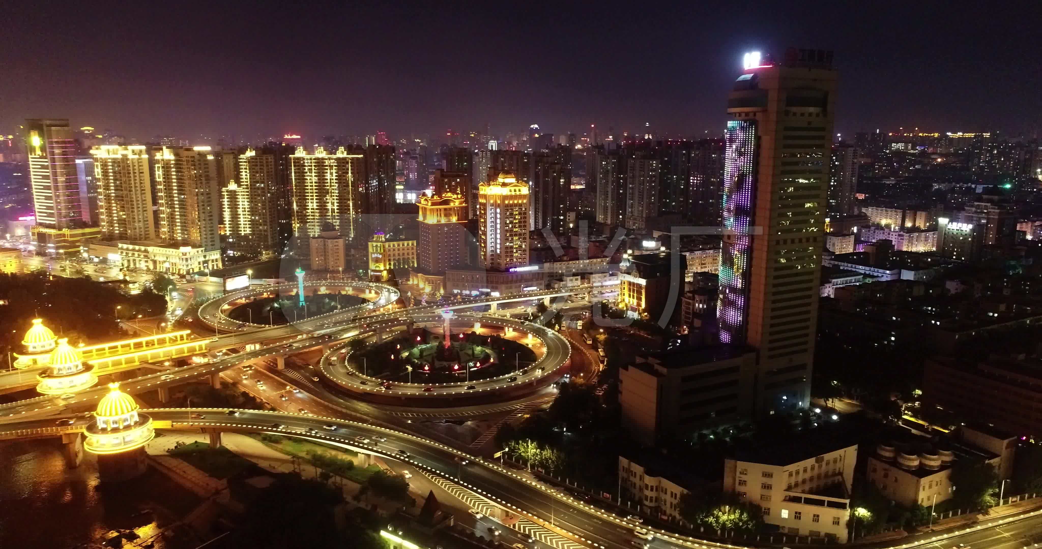 哈尔滨夜晚公路大桥航拍_4096x2160_高清视频素材下载