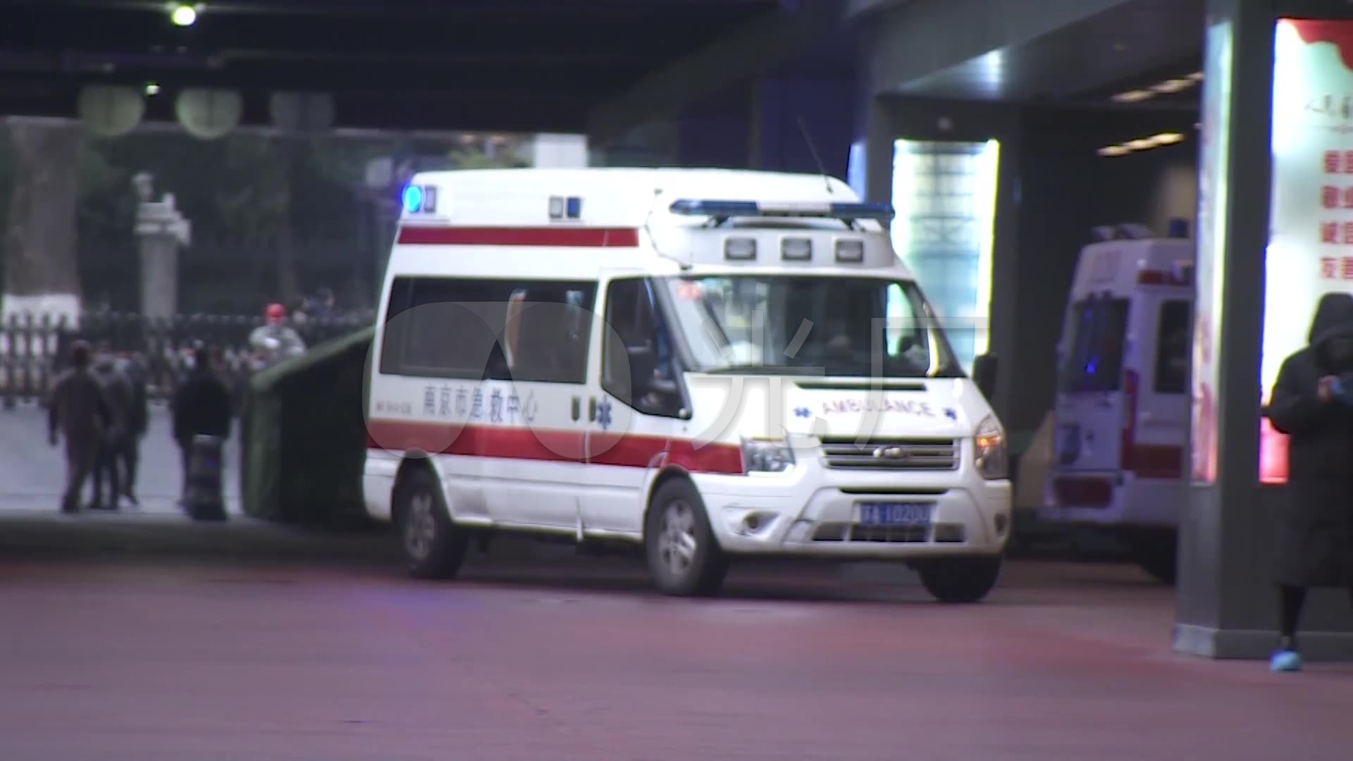 救护车急救车夜晚救护车救护夜色凌晨_1920x1080_高清视频素材下载