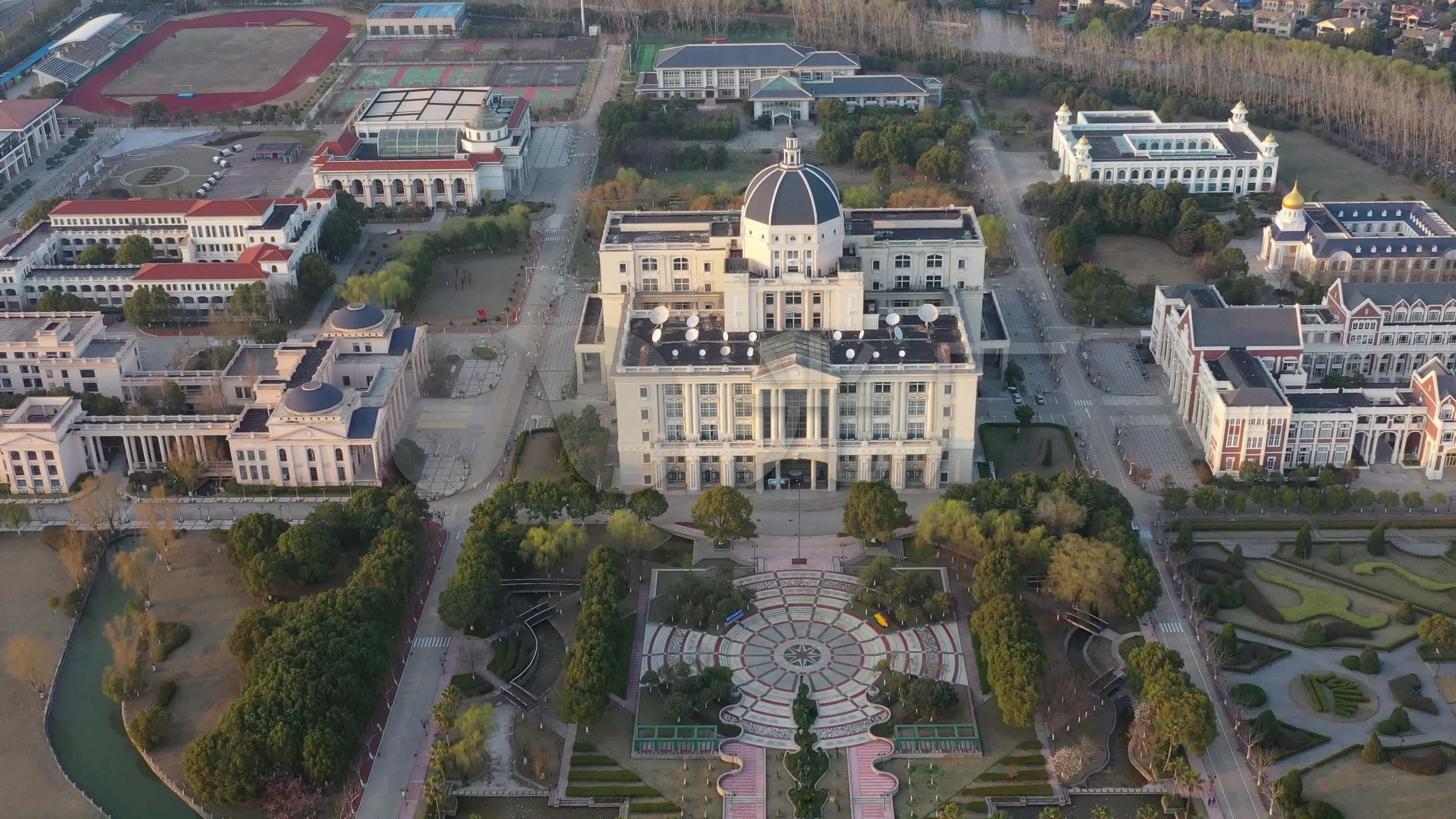 4k原素材-航拍上海外国语大学_3840x2160_高清视频(:)