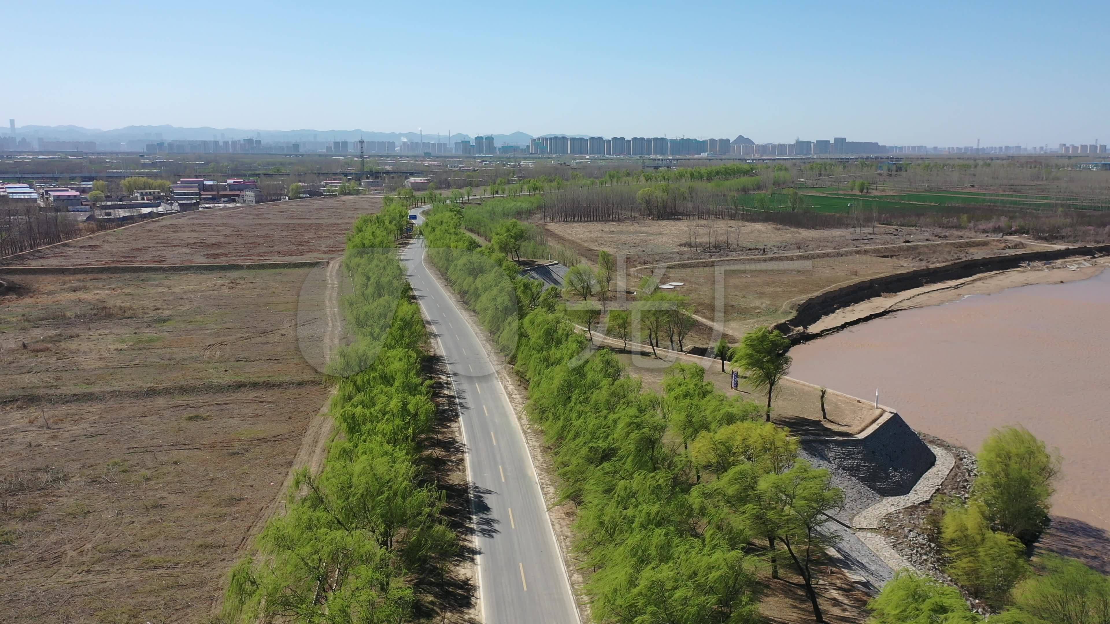 航拍历城黄河大堤乡间公路的春天