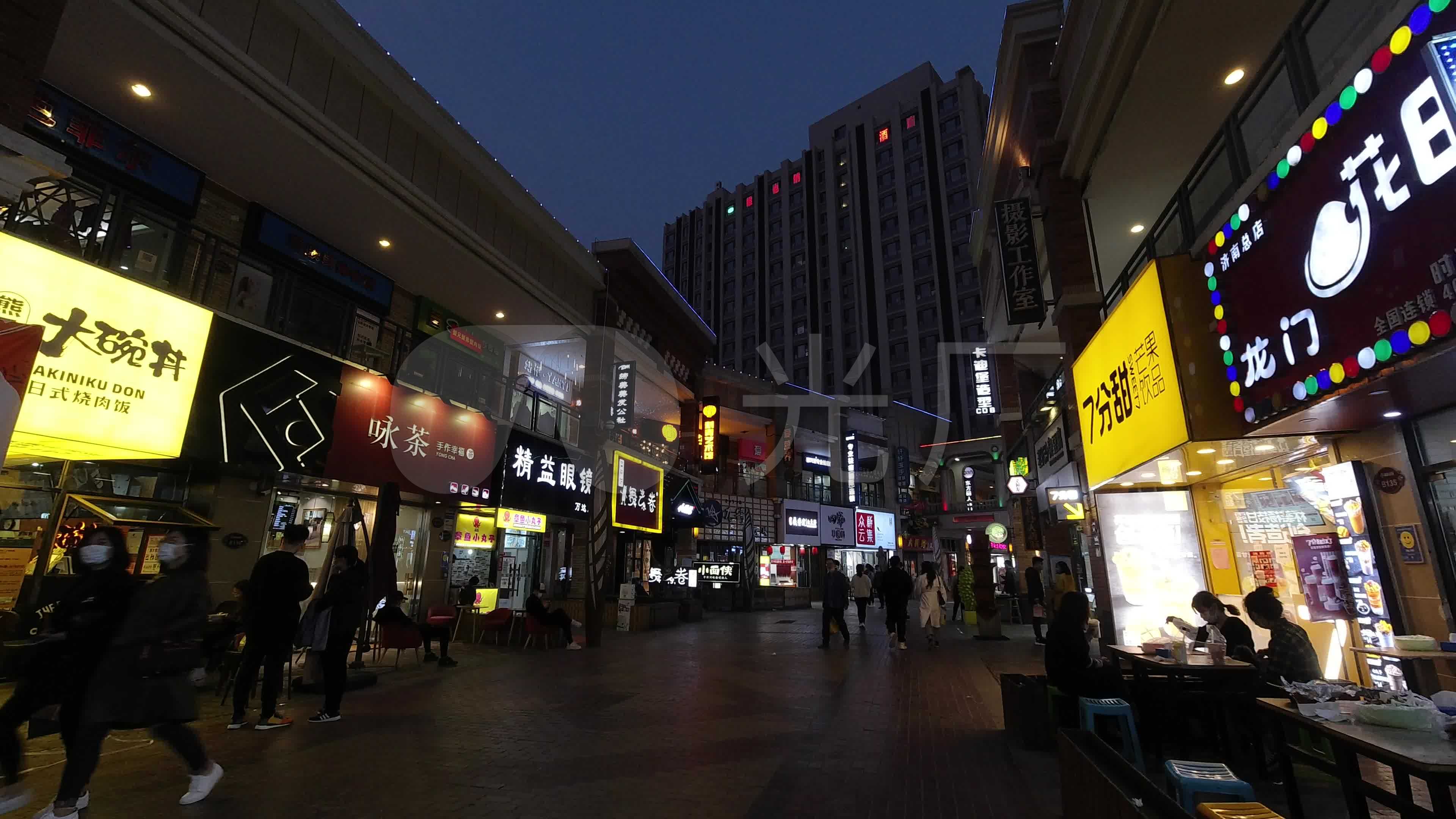 4k济南万达金街日转夜人流延时